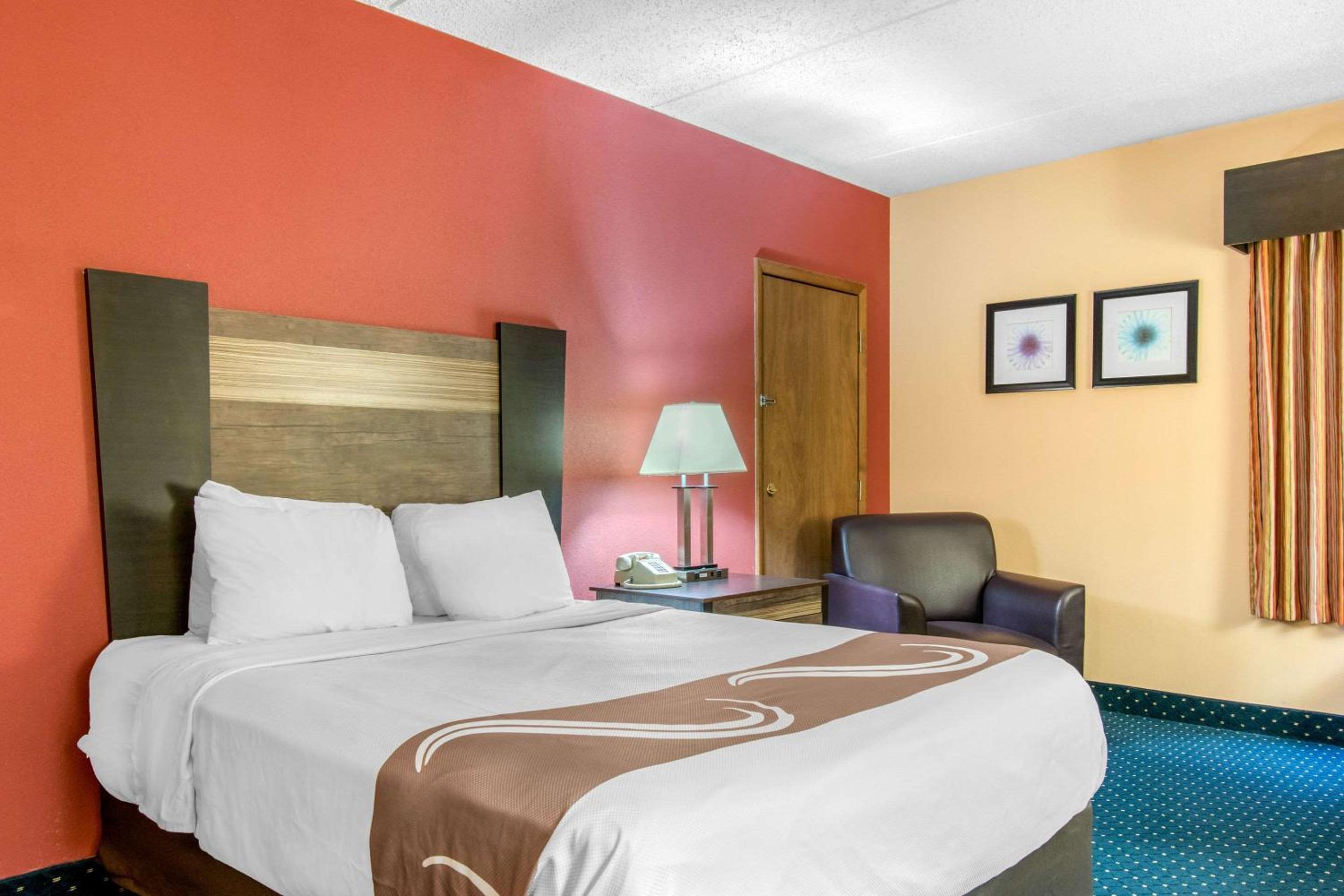 Double Room - Accessible/Non-Smoking photo 2