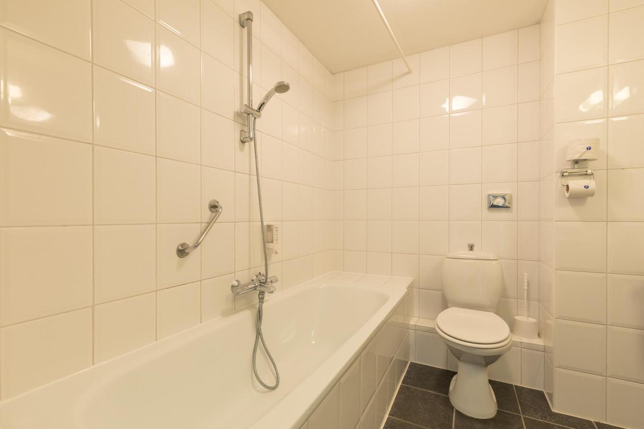 Standard Double Room - Photo 5
