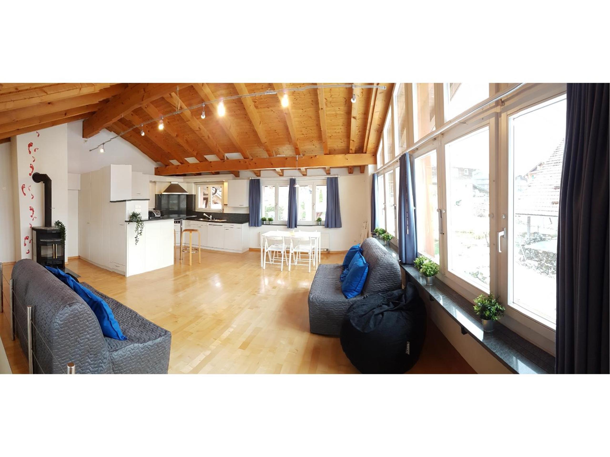 Apartment - Split Level photo 2