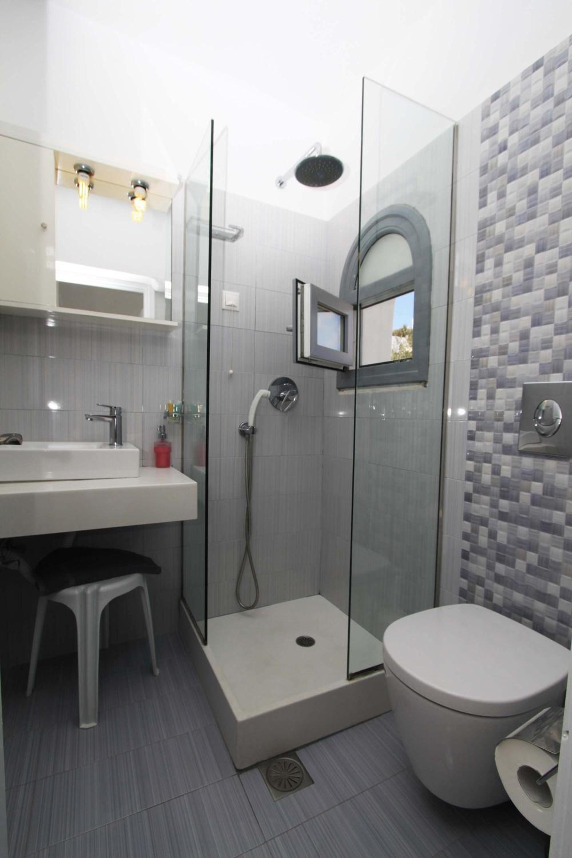 Studio (2 Adults) - Photo 10