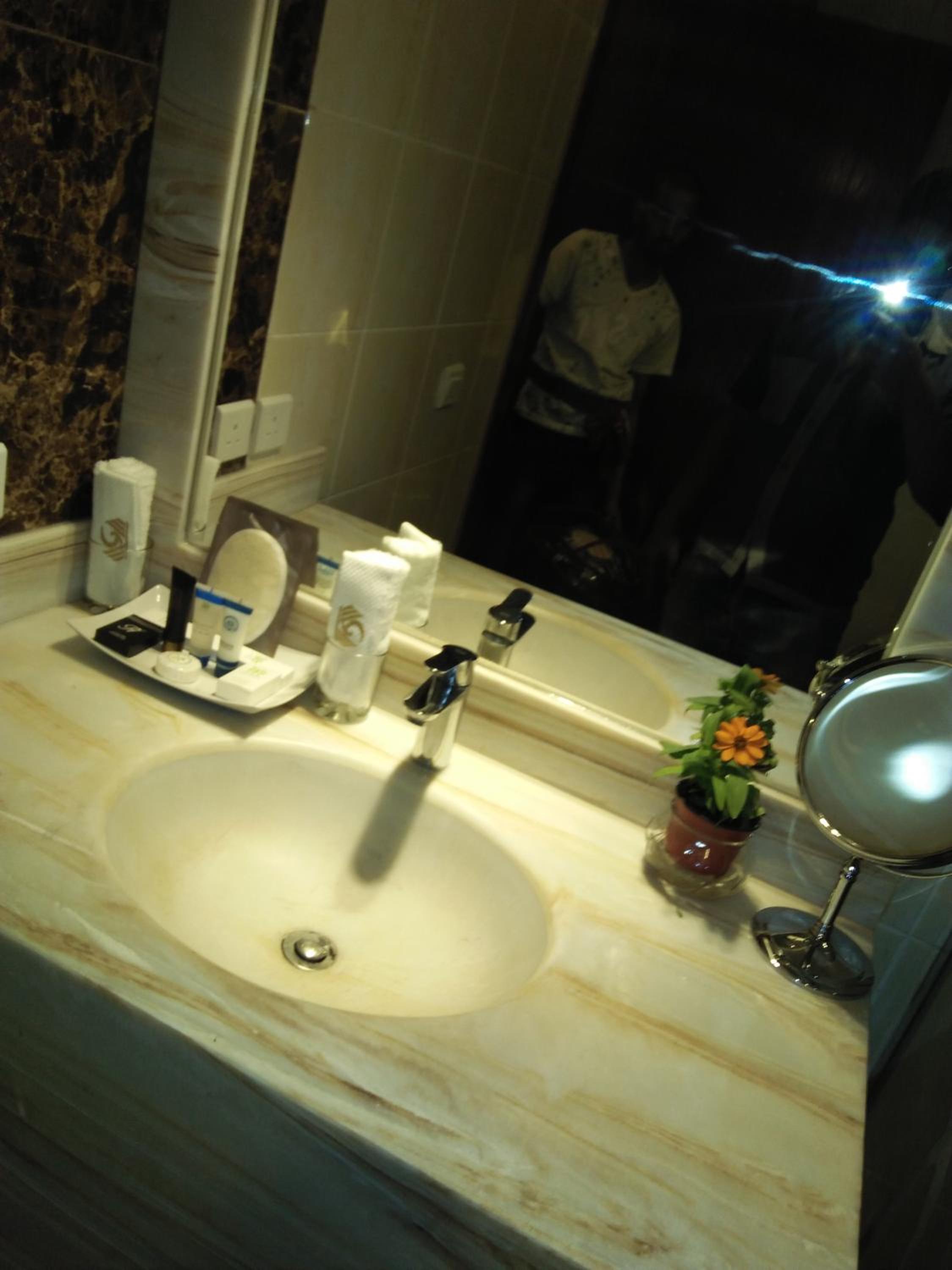 Small Double Room - Photo 10