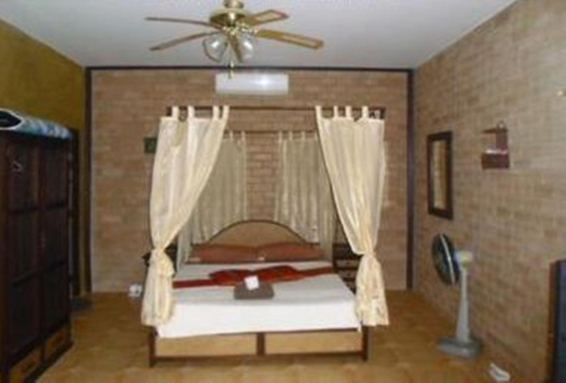 Standard Bungalow photo 1