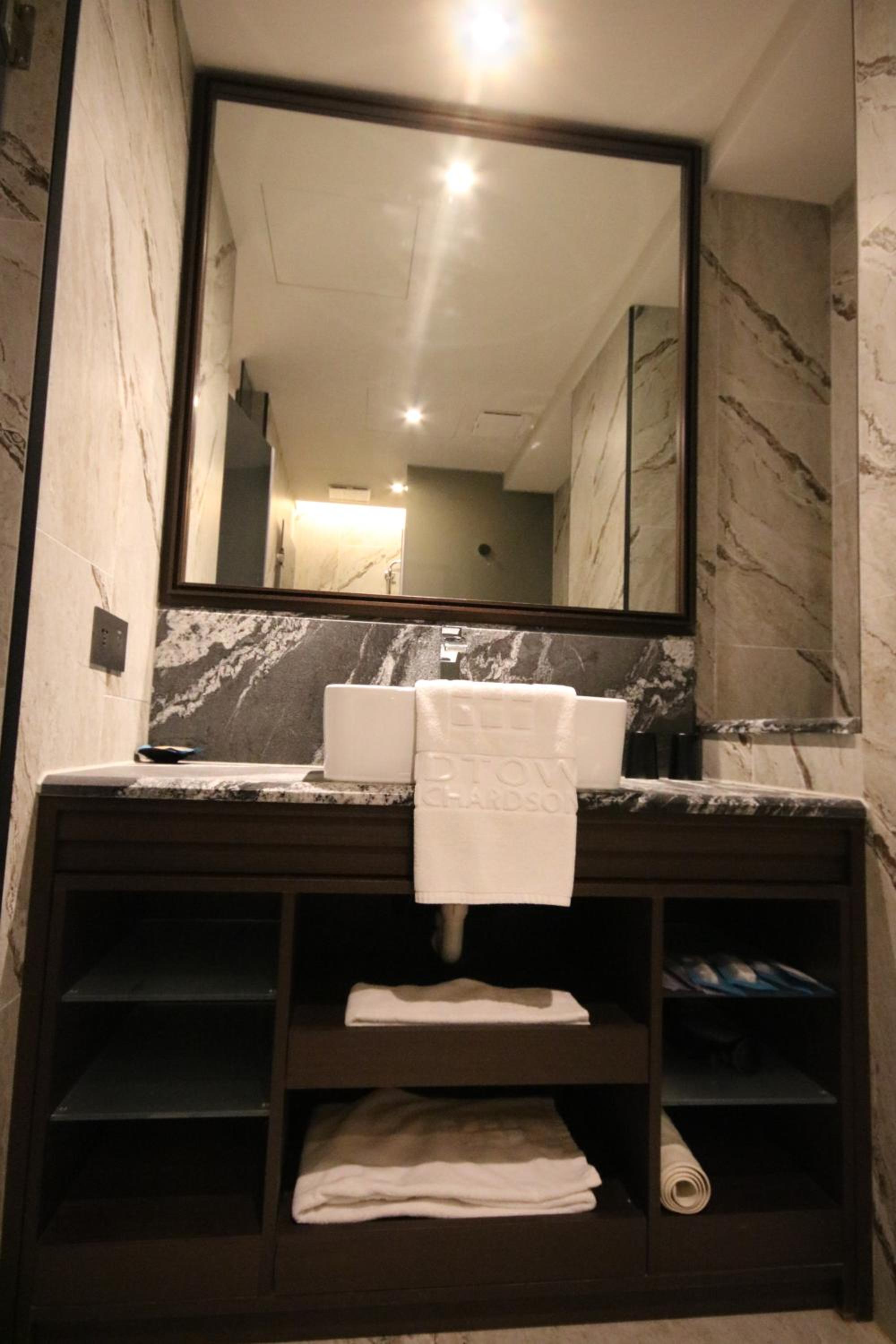 Triple Room with City View - Photo 6
