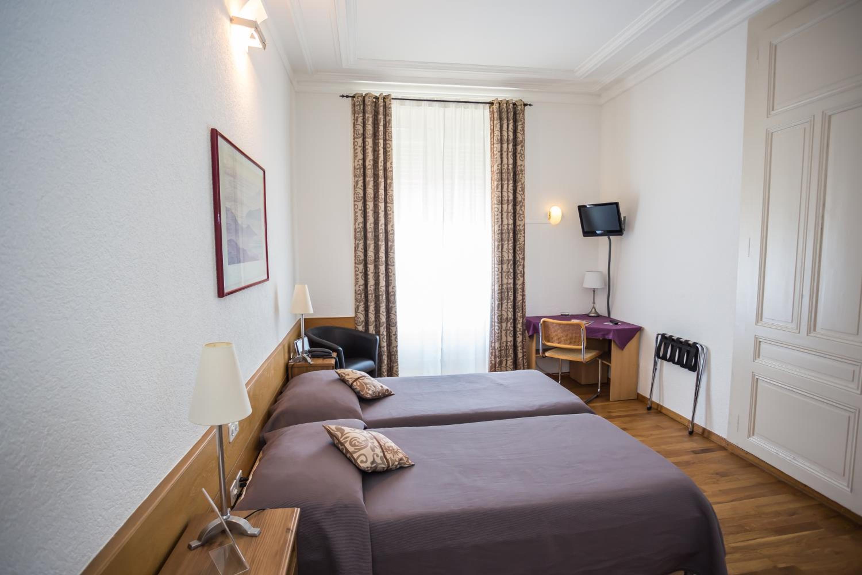 Double Room - Photo 4