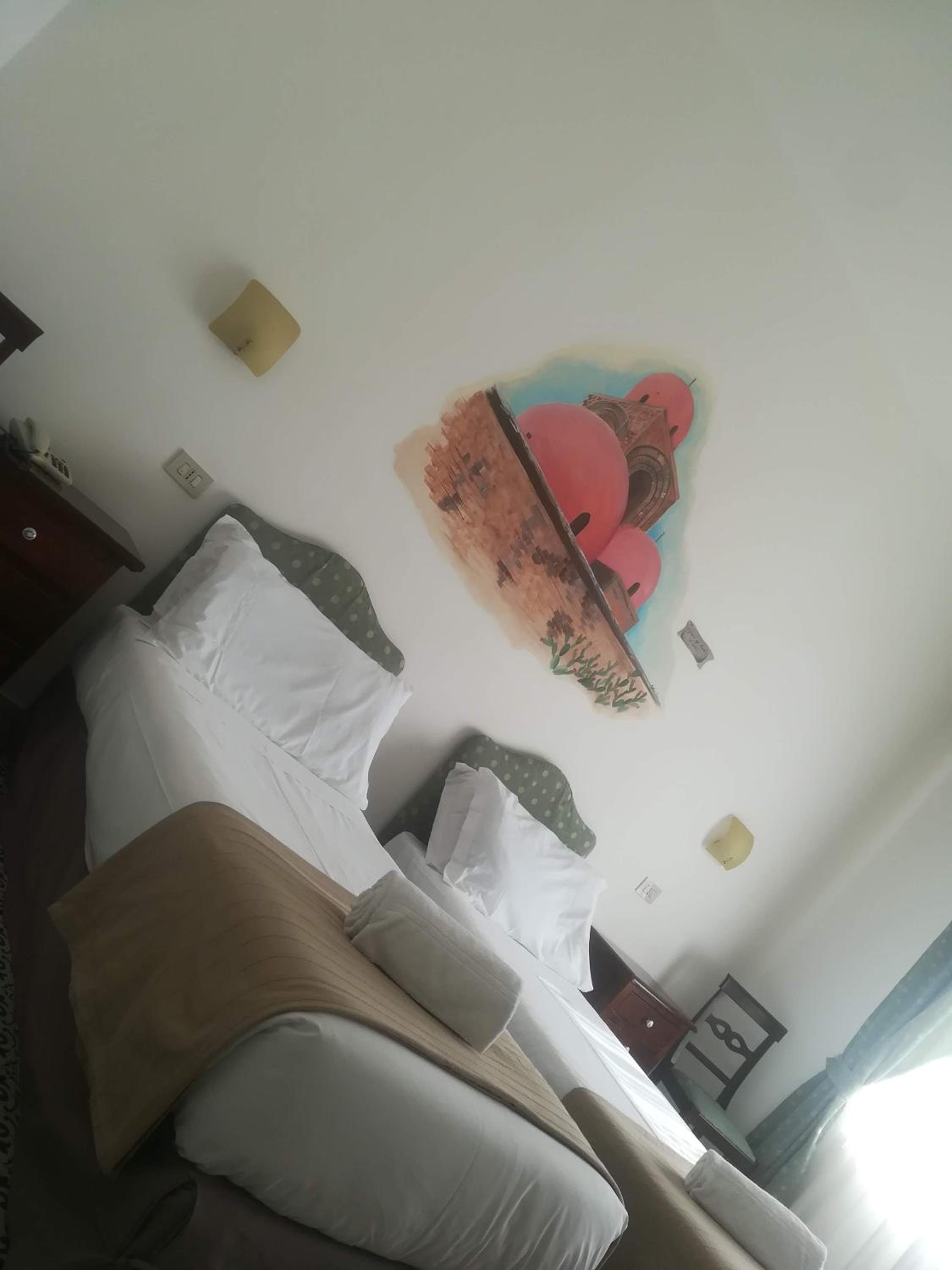 Double Room - Photo 18