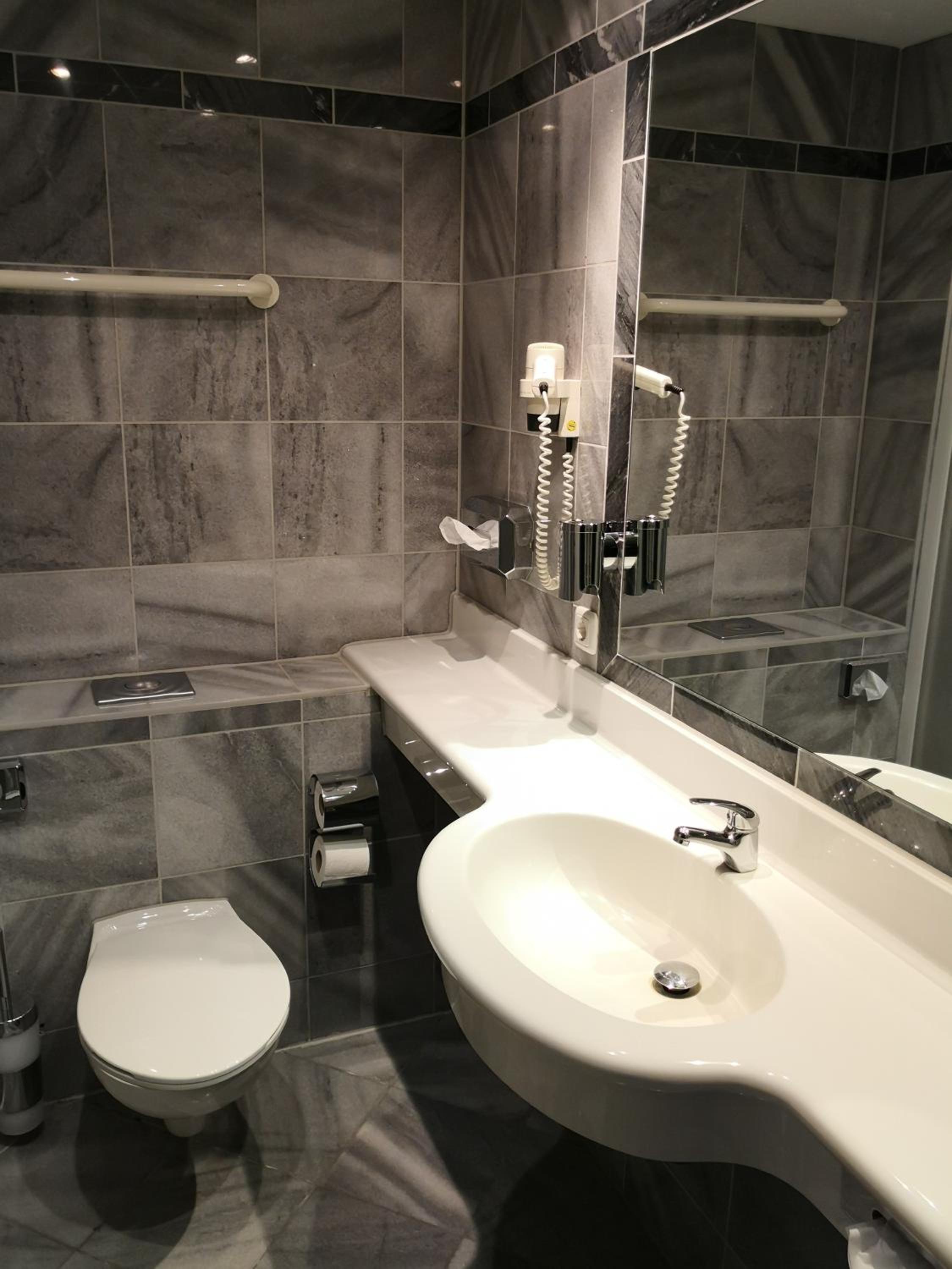 Double Room with Shower photo 2