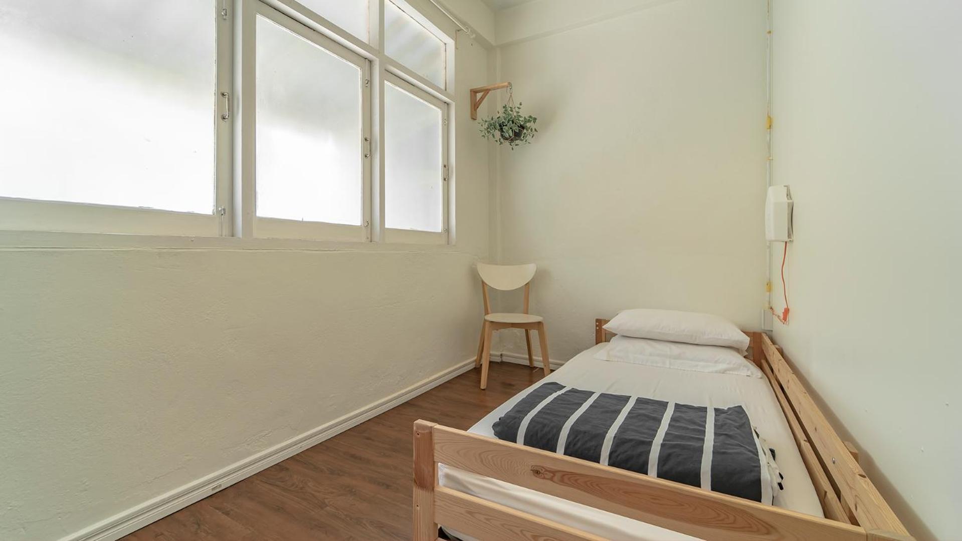 Single Room with Shared Bathroom photo 3
