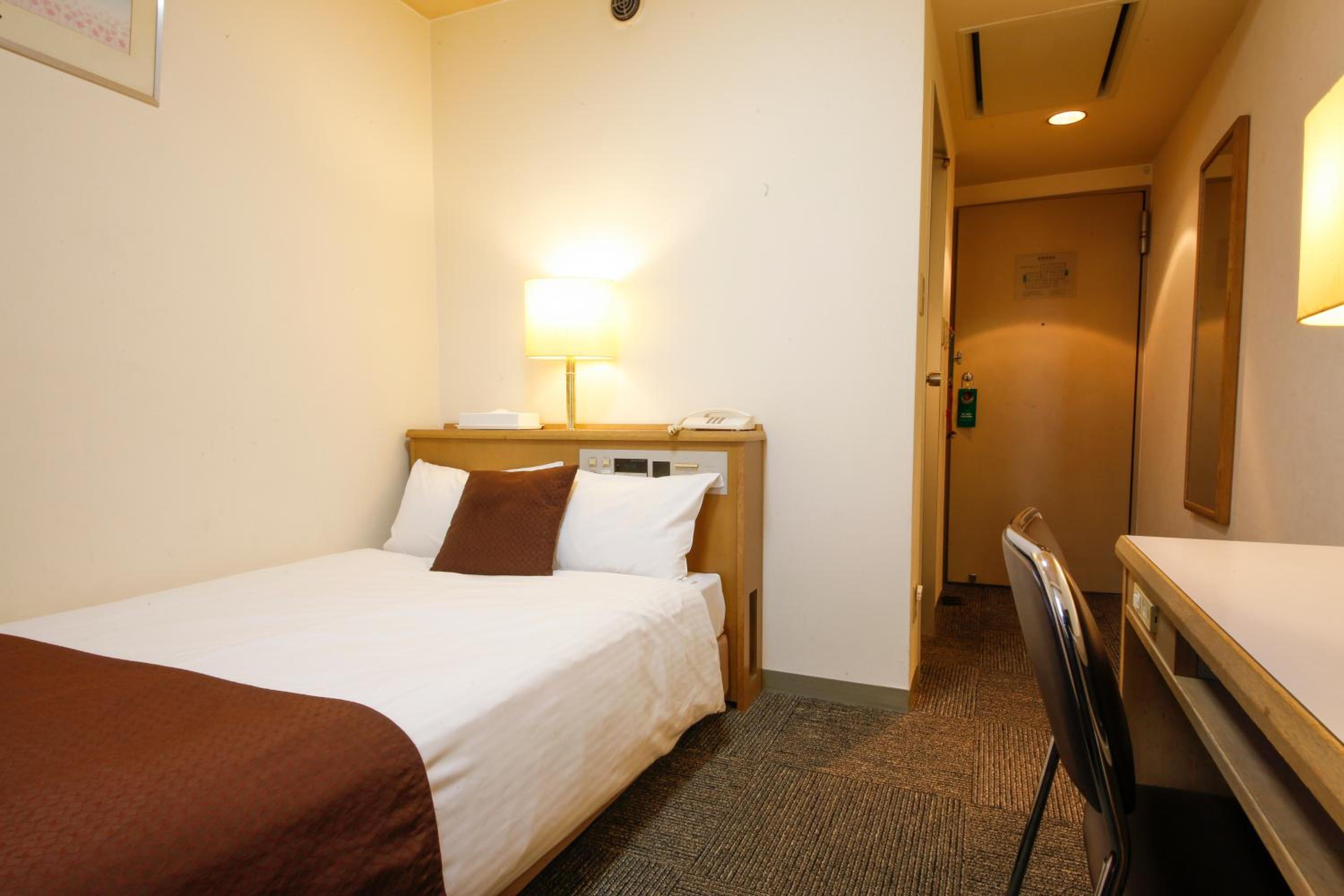 Double Room with Small Double Bed - Non-Smoking