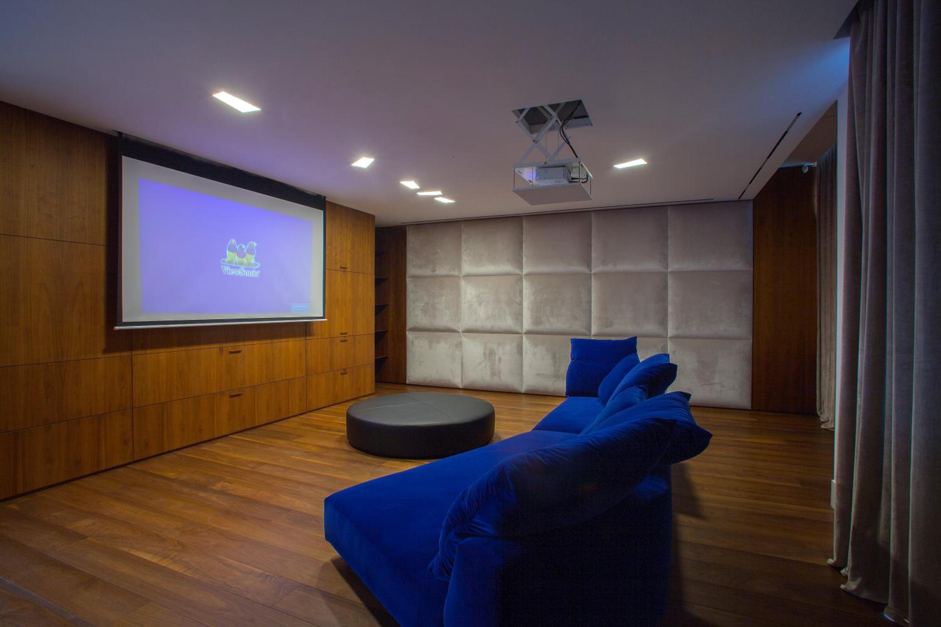 Zeus Penthouse
