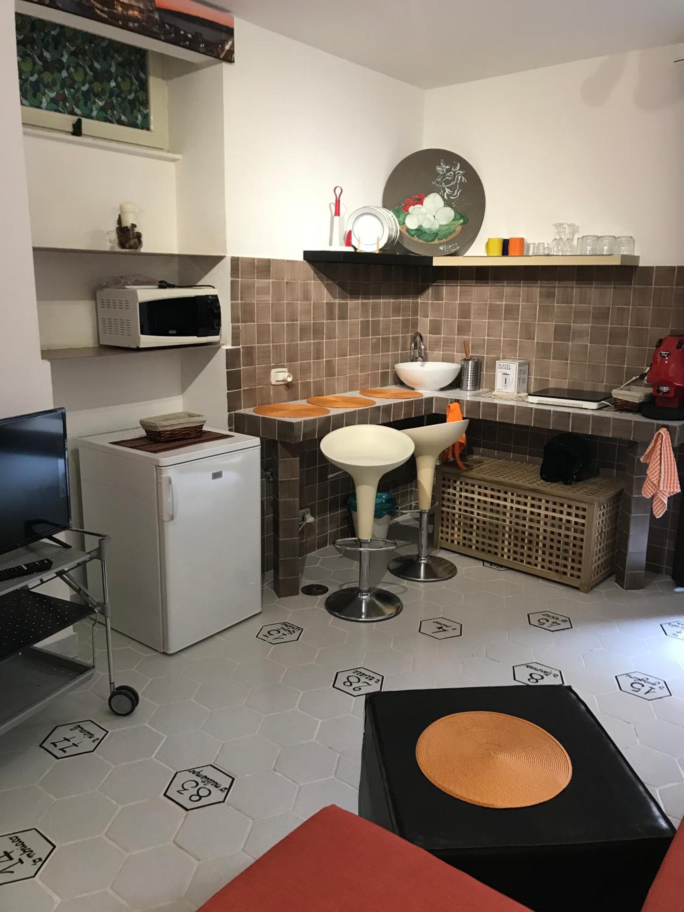 One-Bedroom Apartment