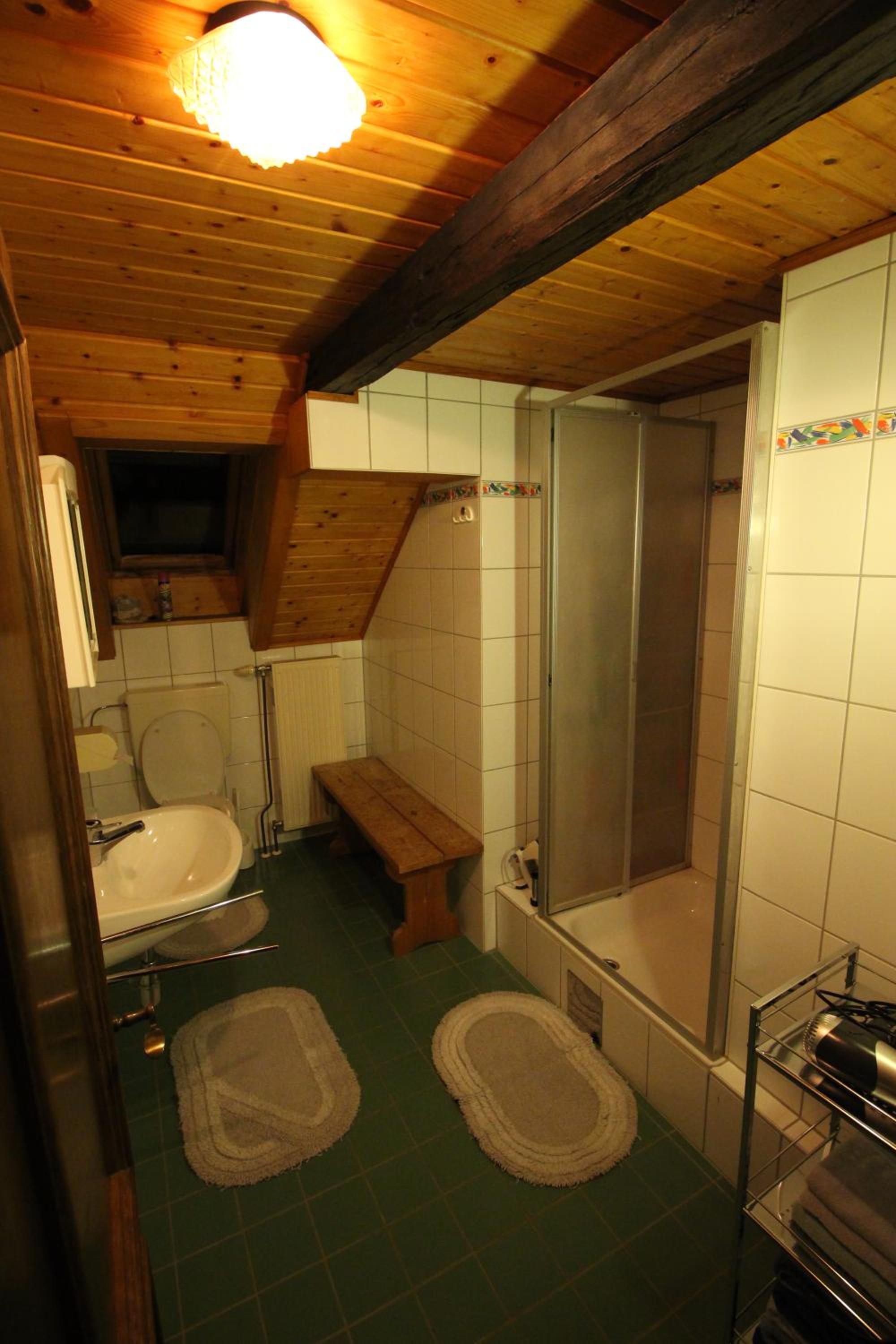 Apartment photo 2
