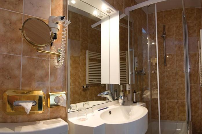 Superior Single Room