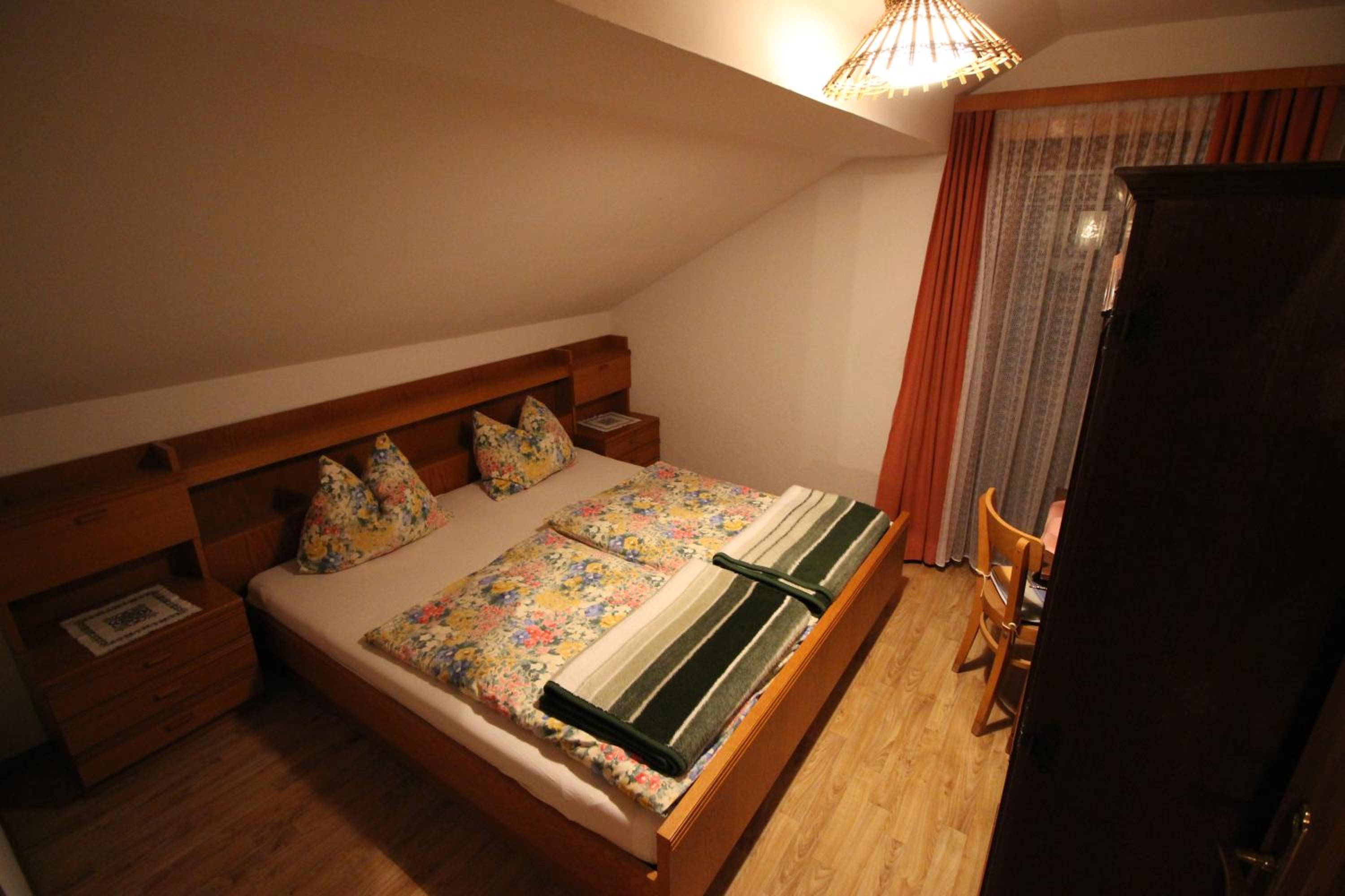 Three-Bedroom Apartment photo 2