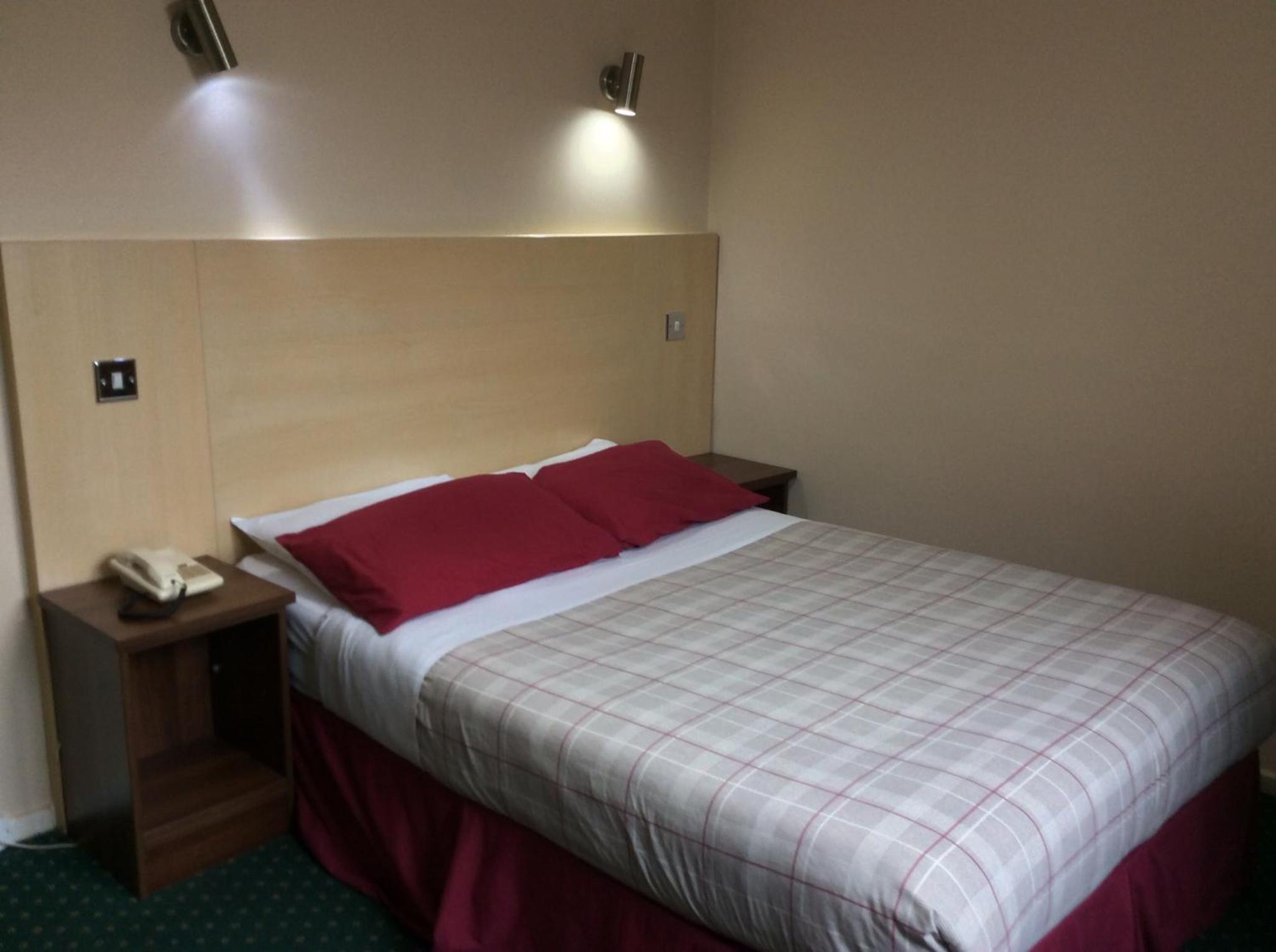 Superior Double En-suite Room - Photo 10