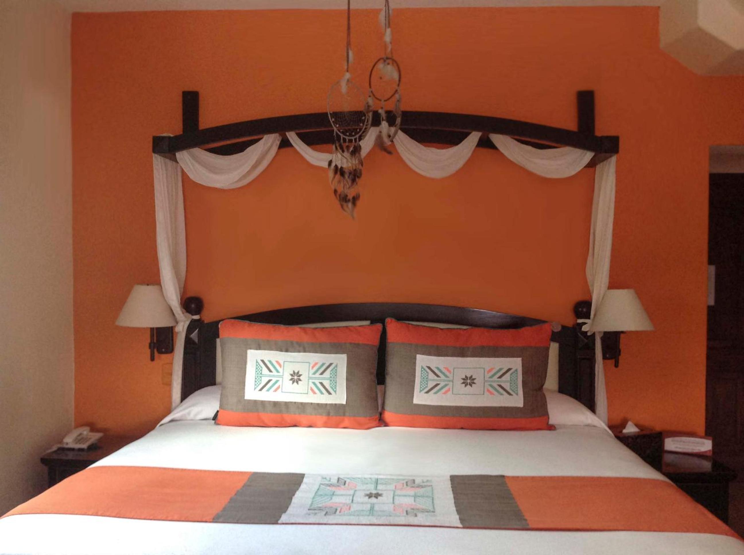 Suite with Lake View - Photo 2