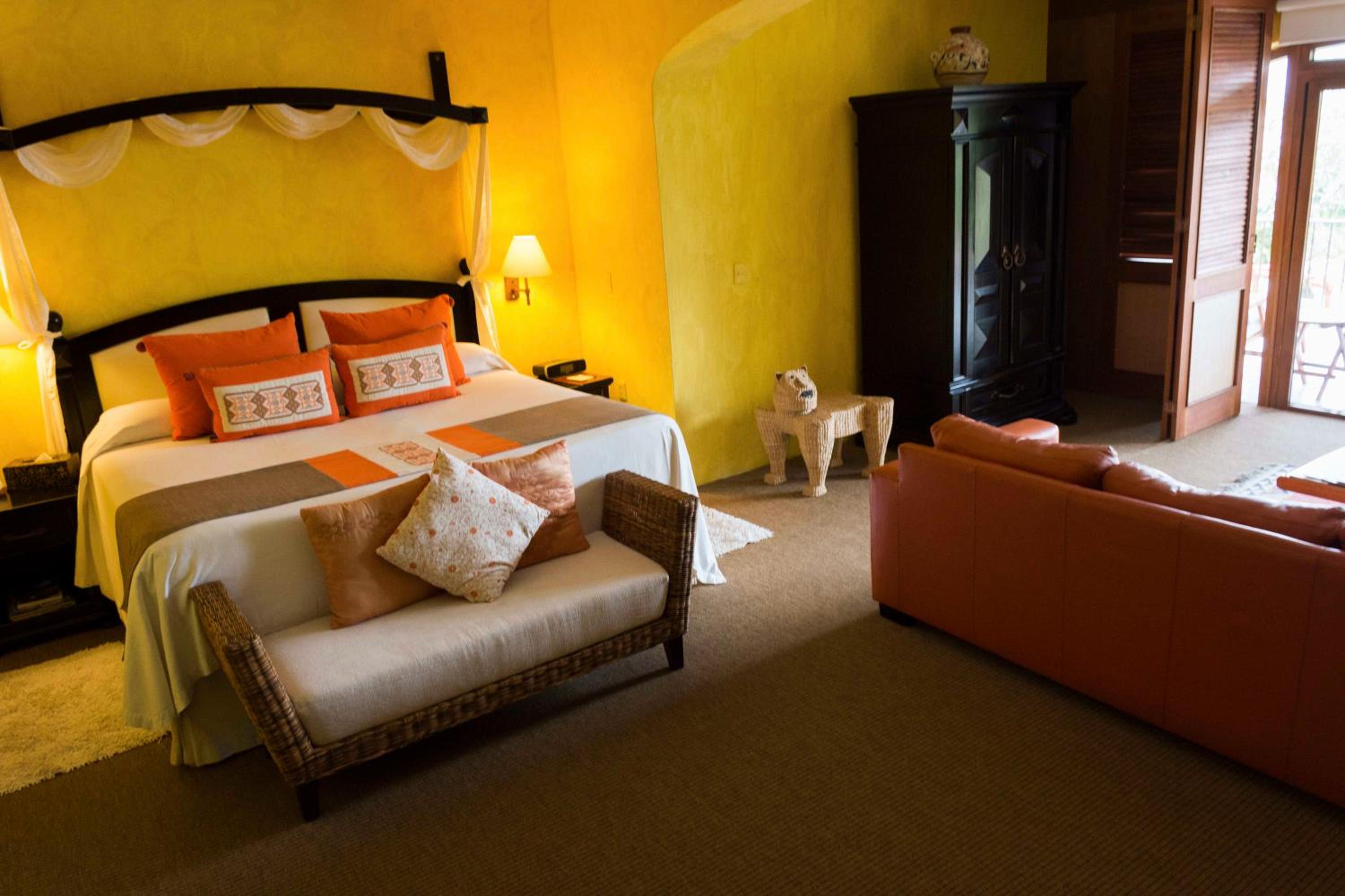 Suite with Lake View - Photo 5