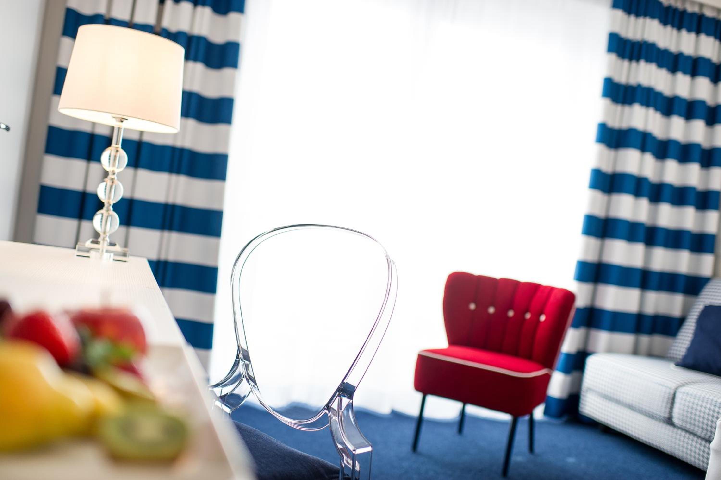 Deluxe Double Room with Balcony and Lake/Werzers Badehaus view - Photo 6