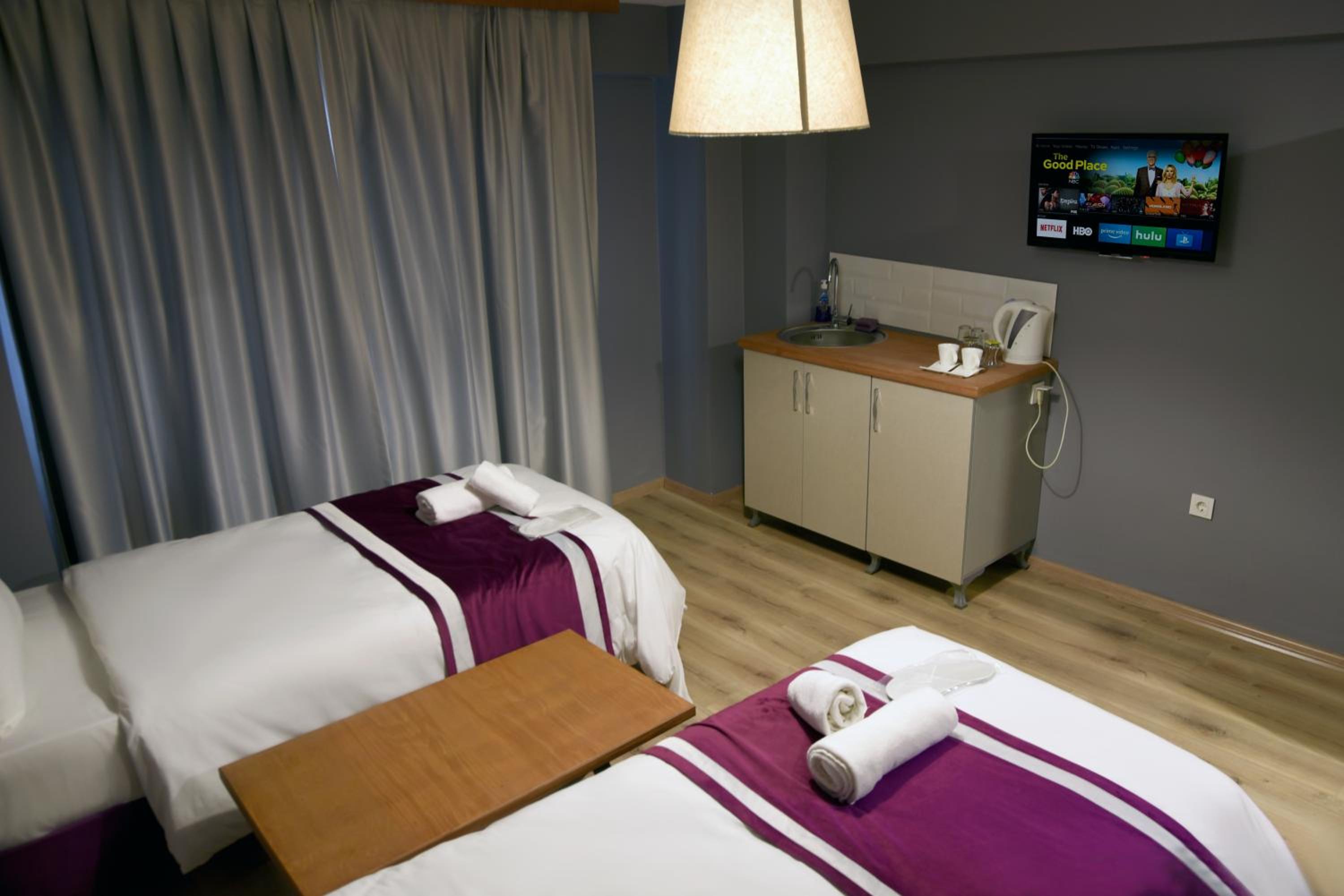 Deluxe Double Room With Two Double Beds photo 3