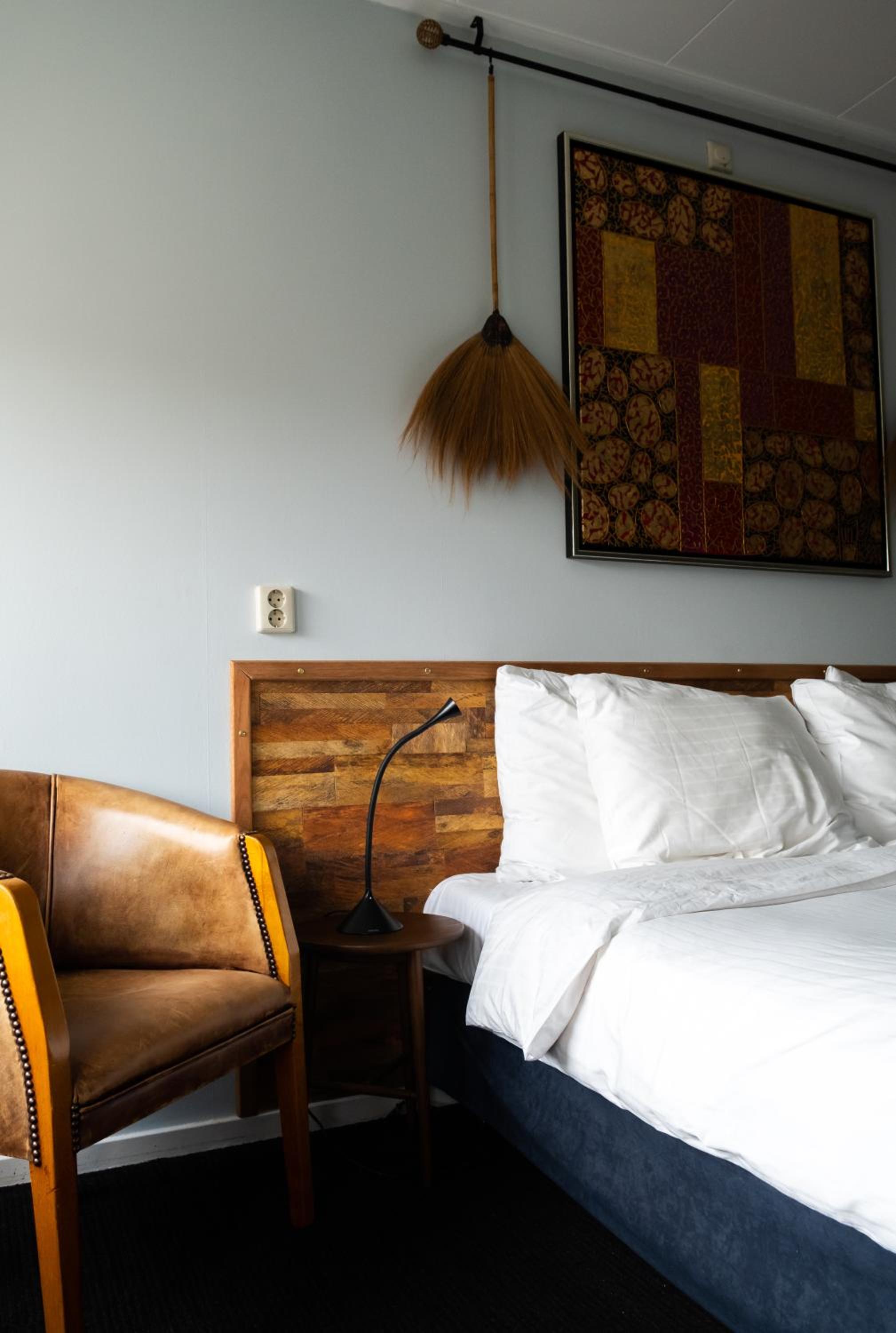Spacious King Room with Canal View photo 1