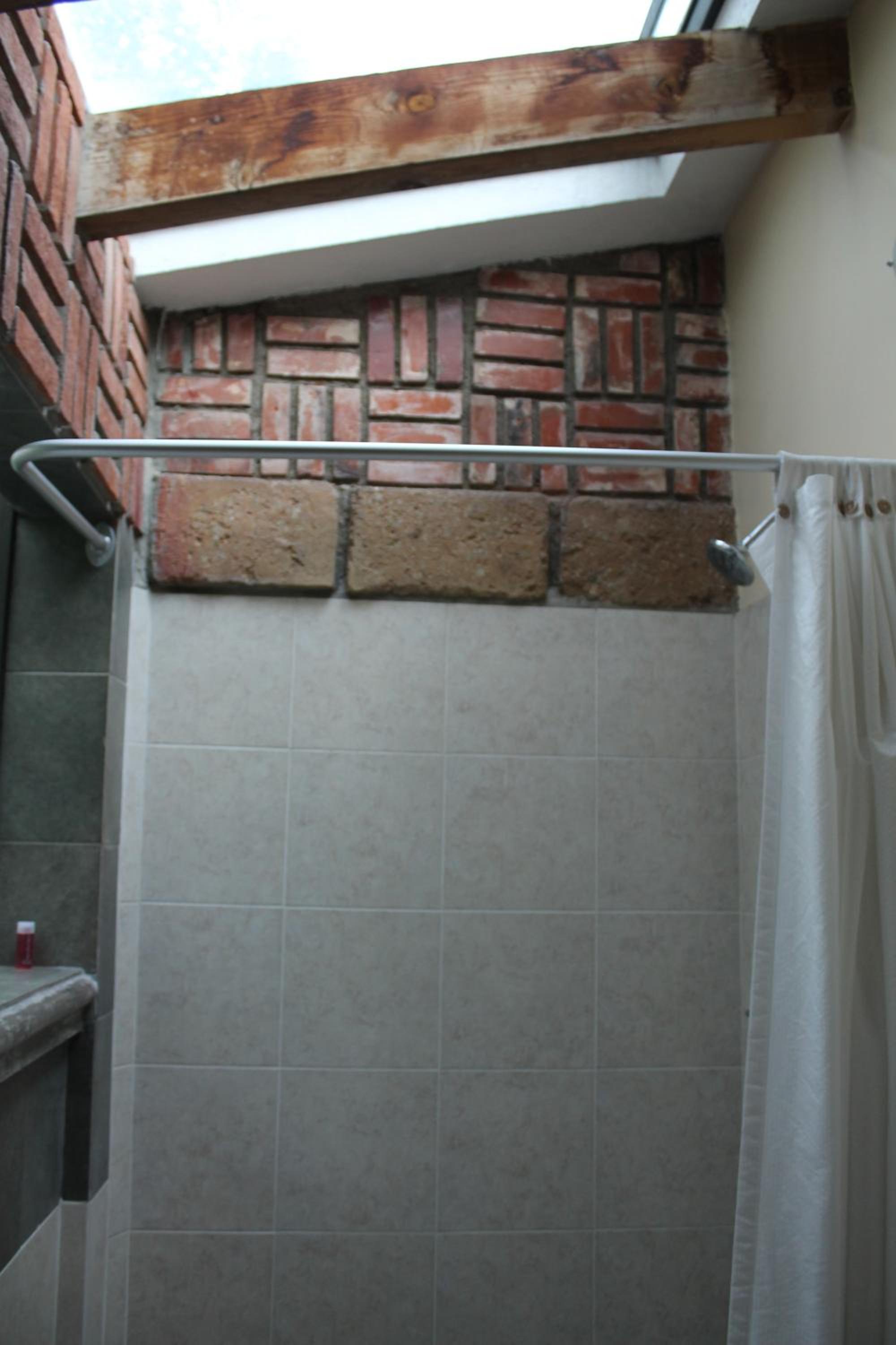Double Room with Balcony (3 Adults) photo 3