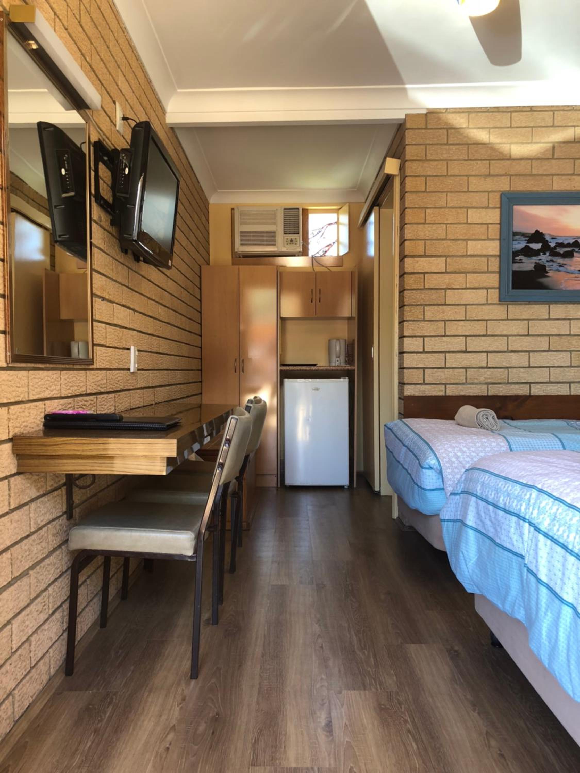 Standard Twin Room photo 3
