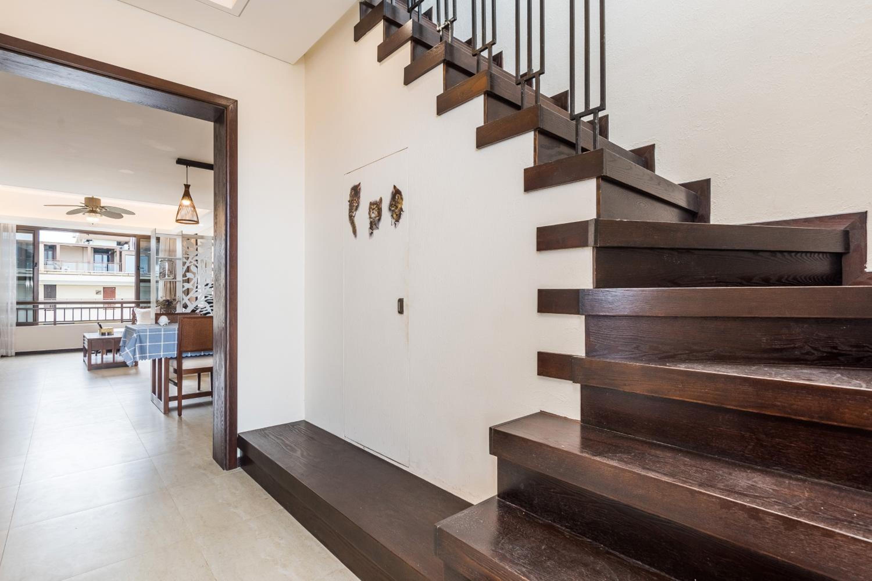 Three-Bedroom Villa - Photo 20