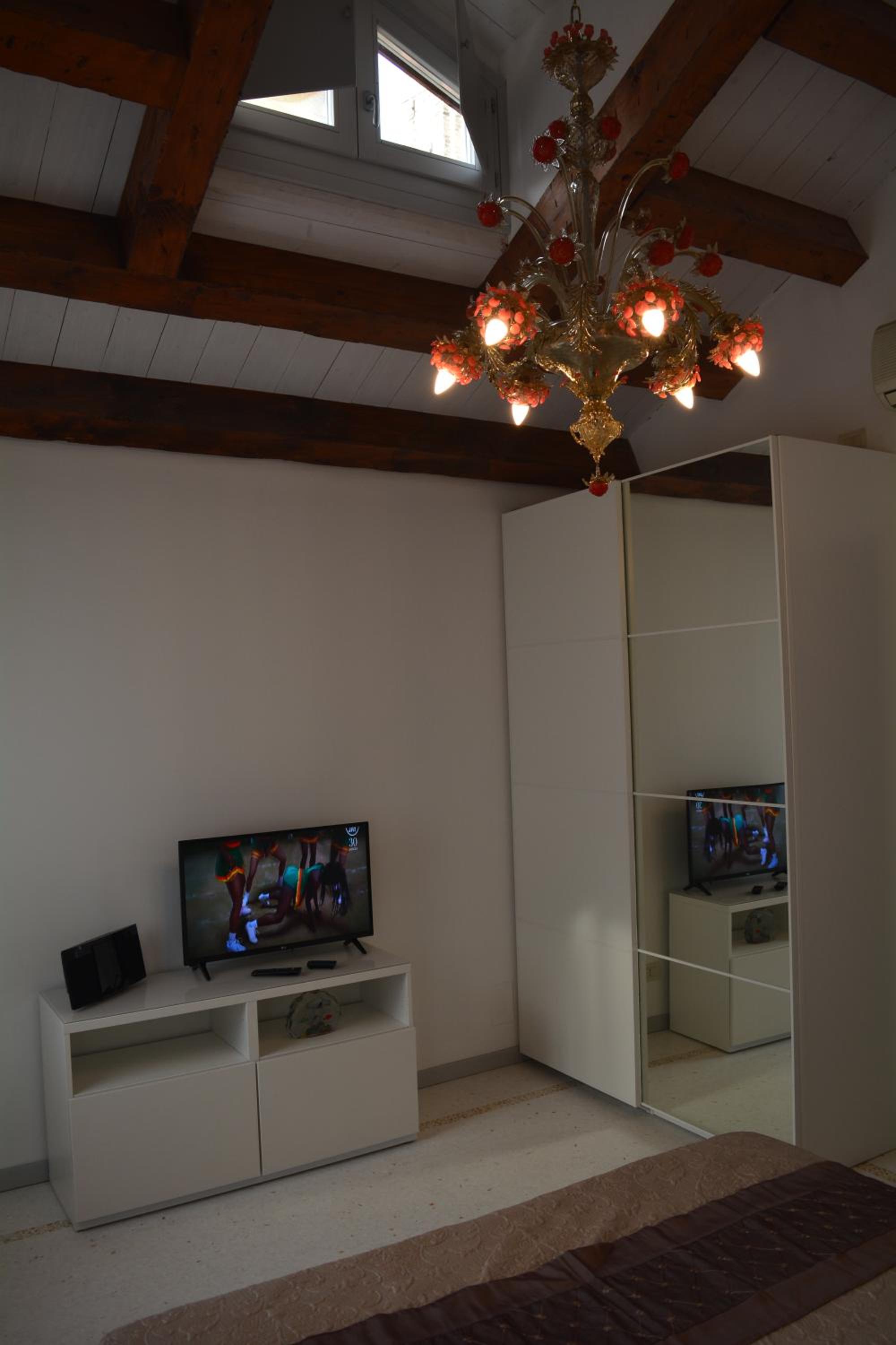 Two-Bedroom Apartment photo 2