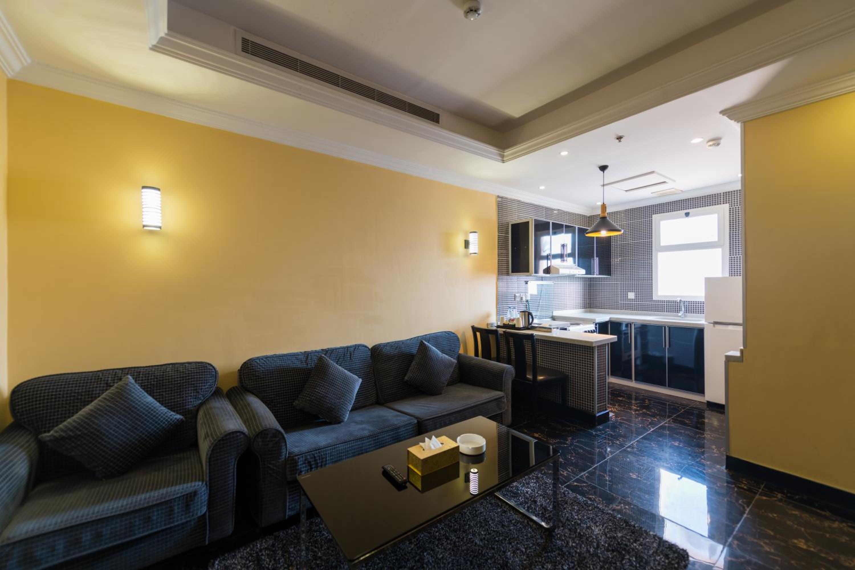 One-Bedroom Apartment - Photo 12