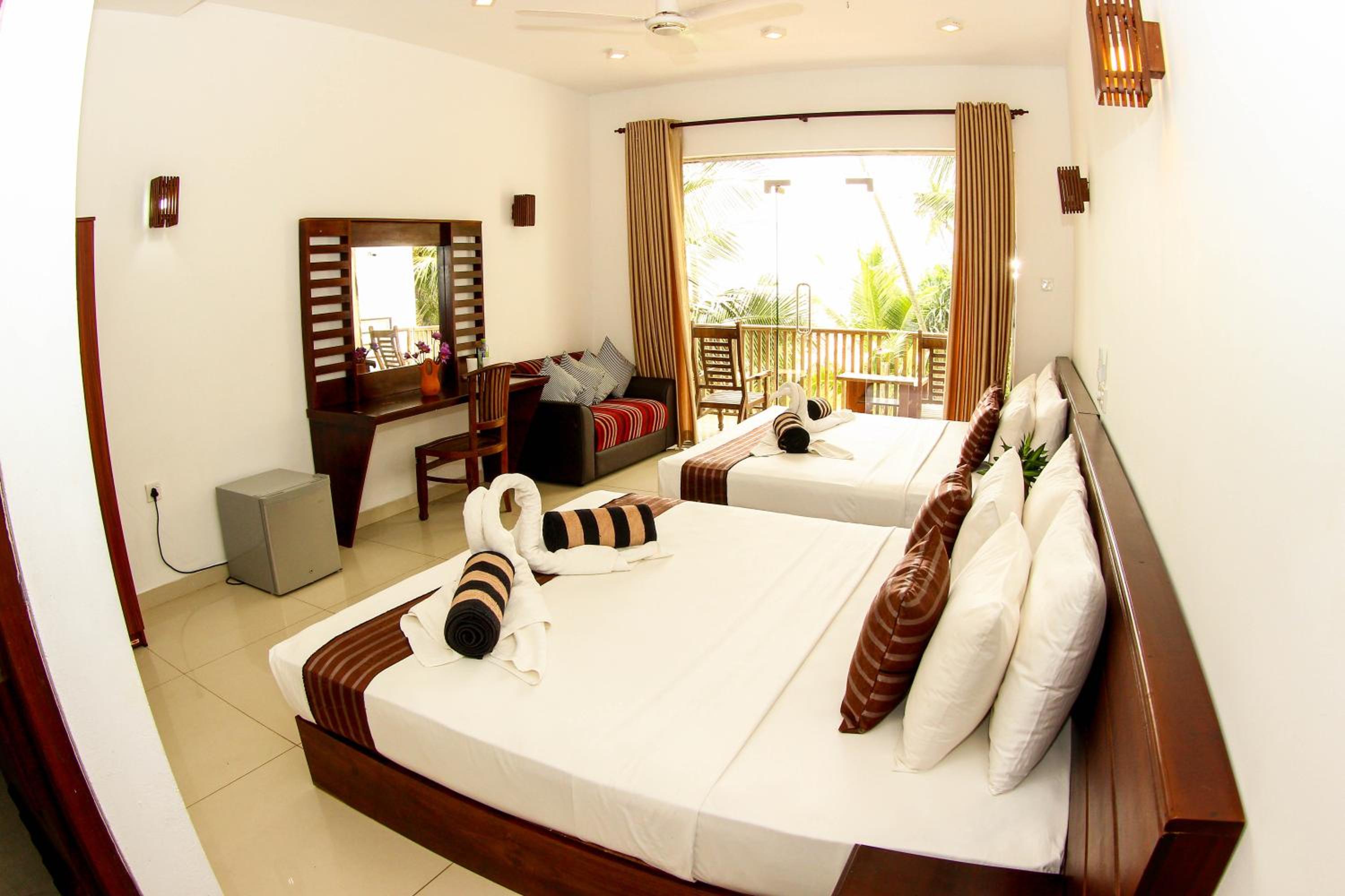 Family Room with Sea View photo 3