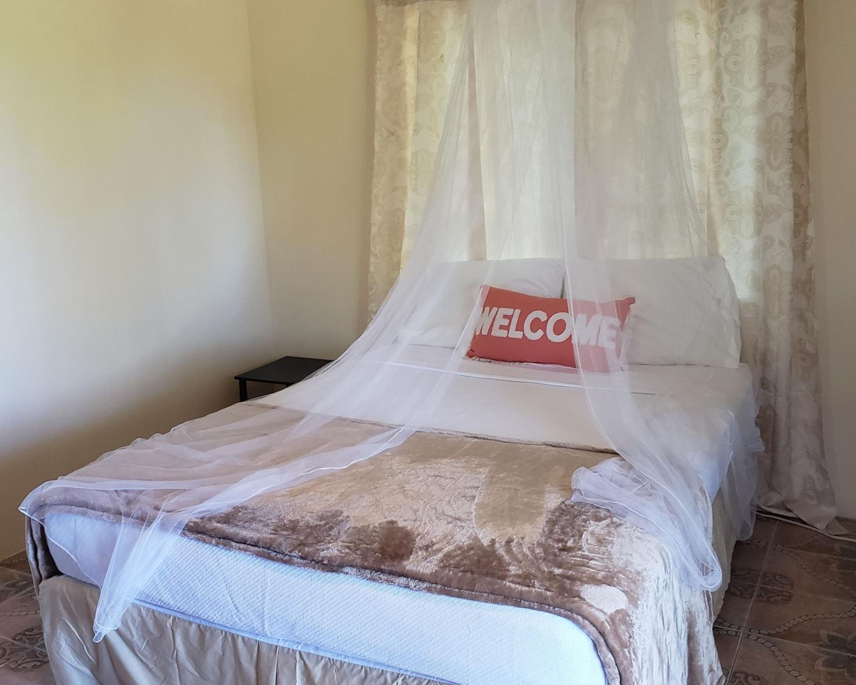 Chambre Lit Queen-Size avec Balcon
