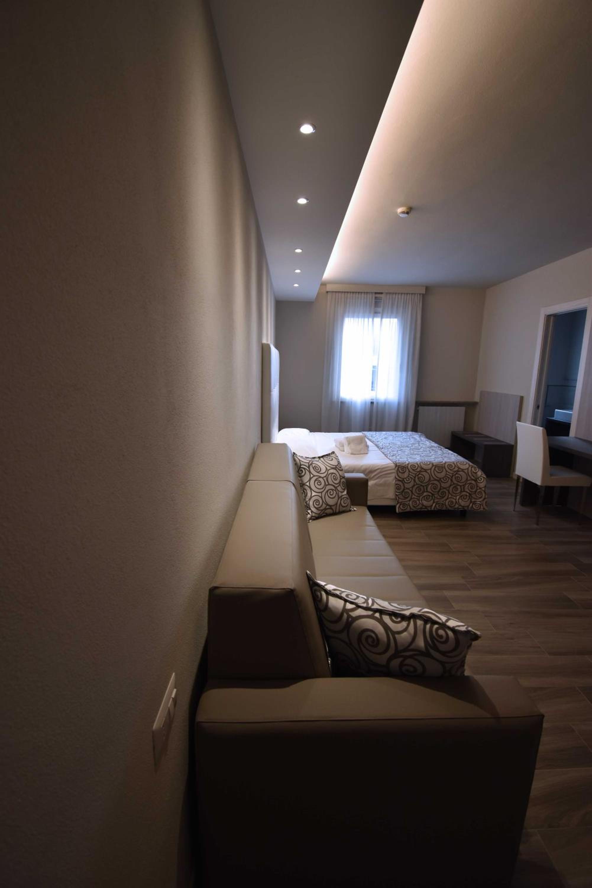 Deluxe Family Room photo 2