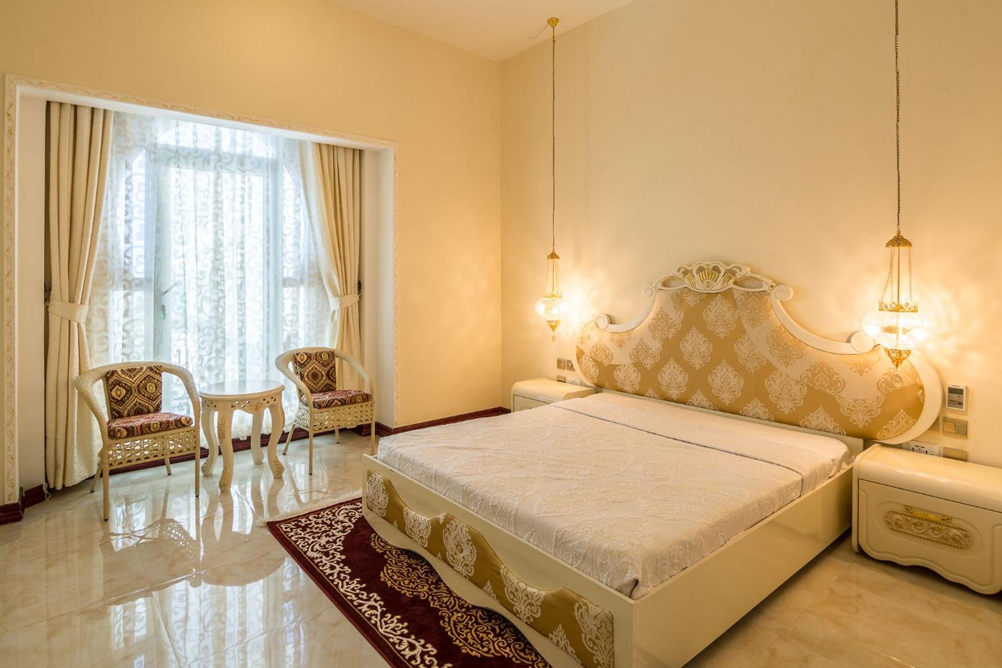 Studio Apartment with Partial Sea View
