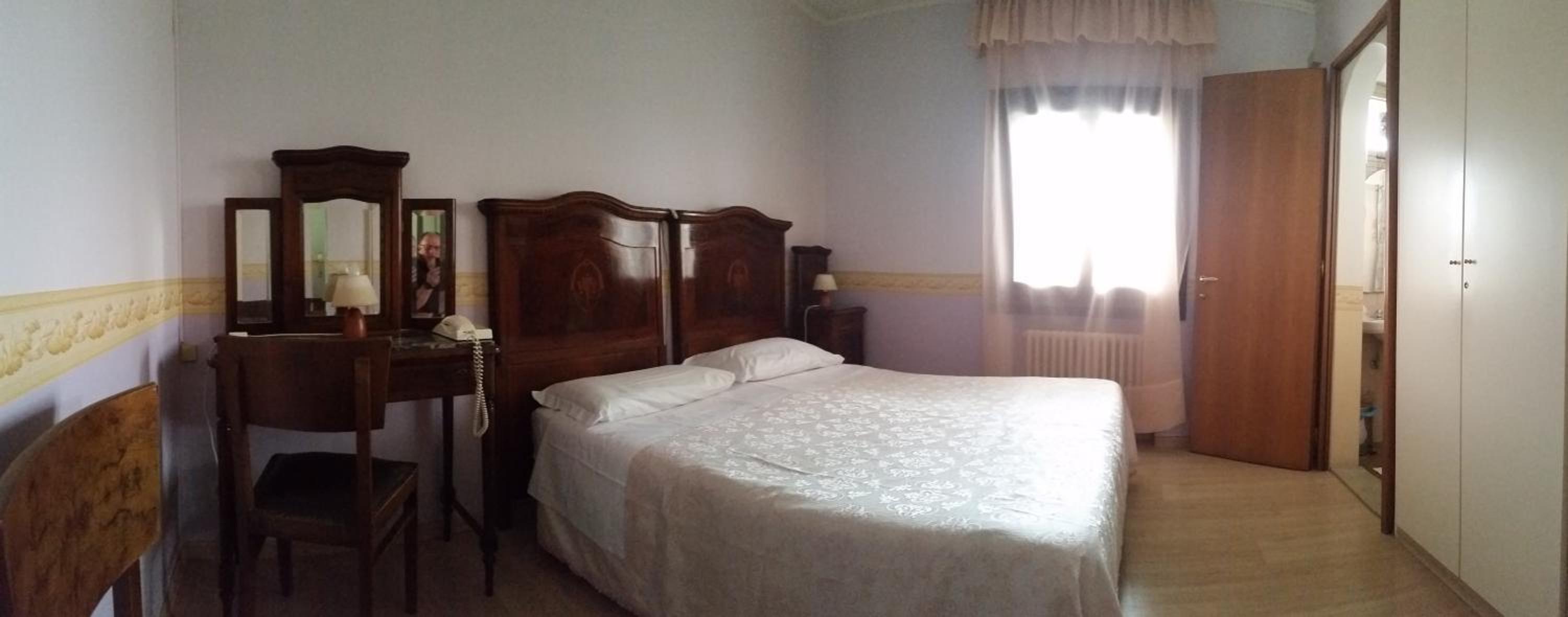 Double or Twin Room photo 1