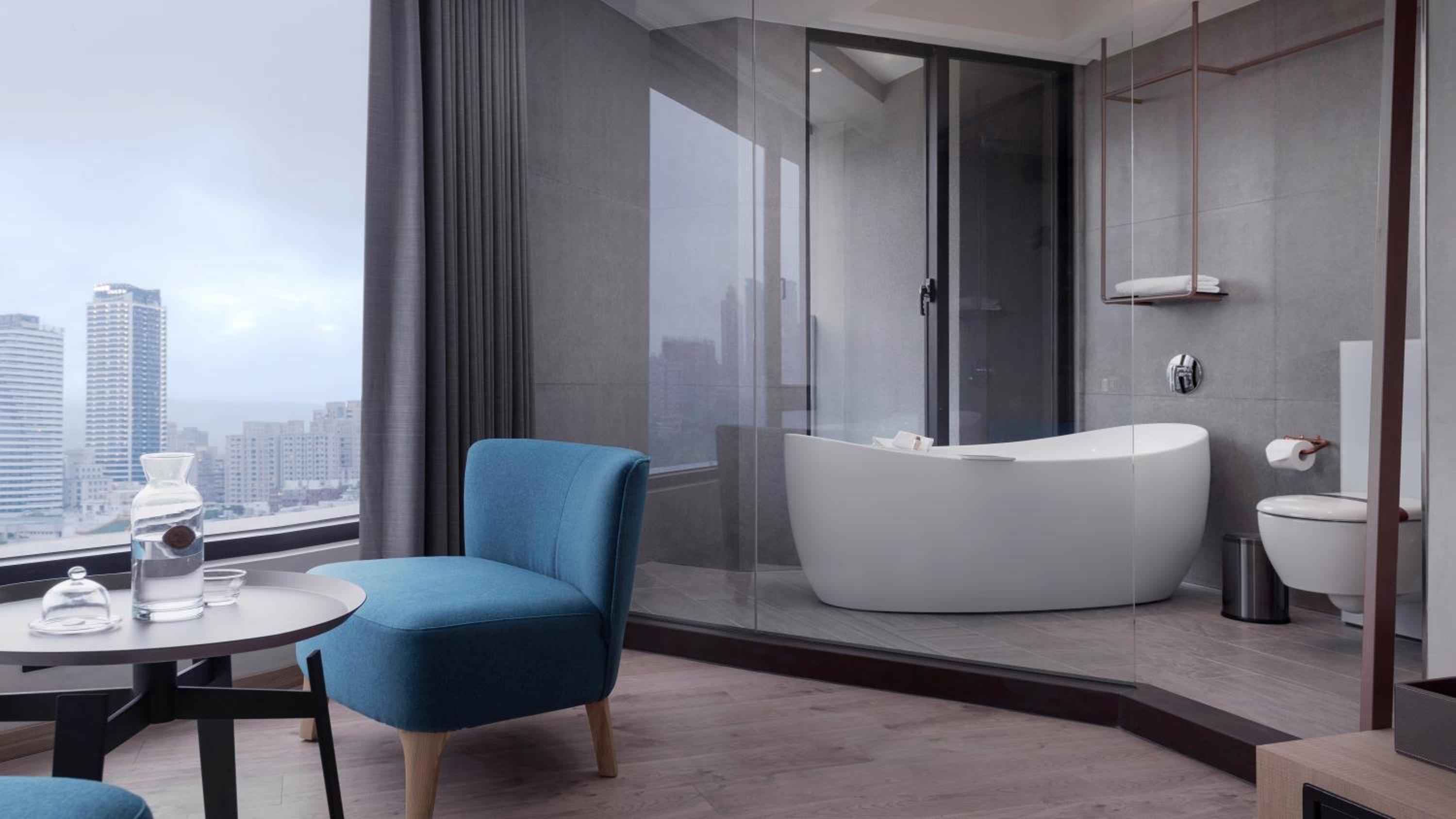 Deluxe Double Room with Bath photo 2
