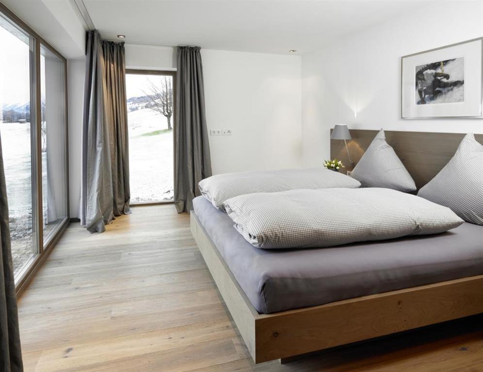 Two-Bedroom Apartment with Terrace photo 2