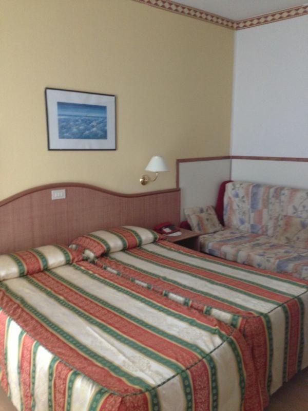 Double or Twin Room with Balcony photo 2