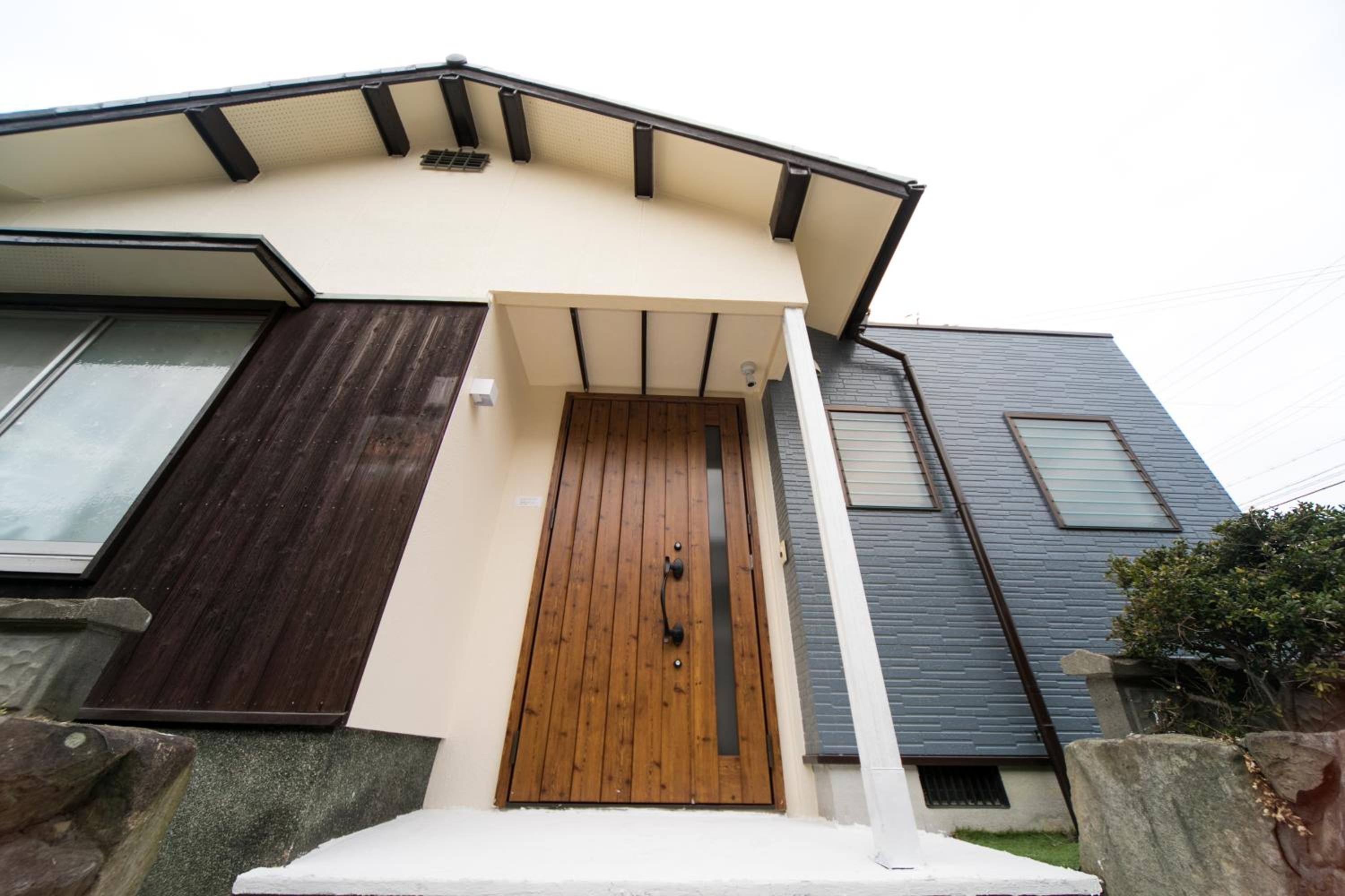Three-Bedroom House - Photo 44