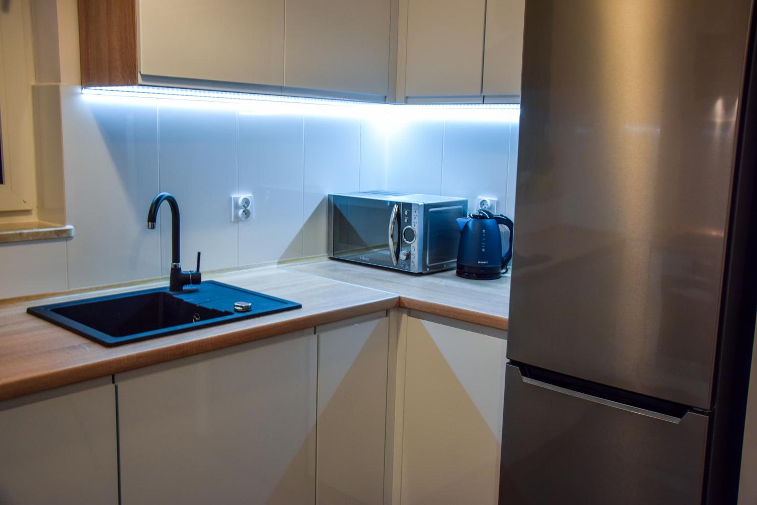 One-Bedroom Apartment - Photo 11