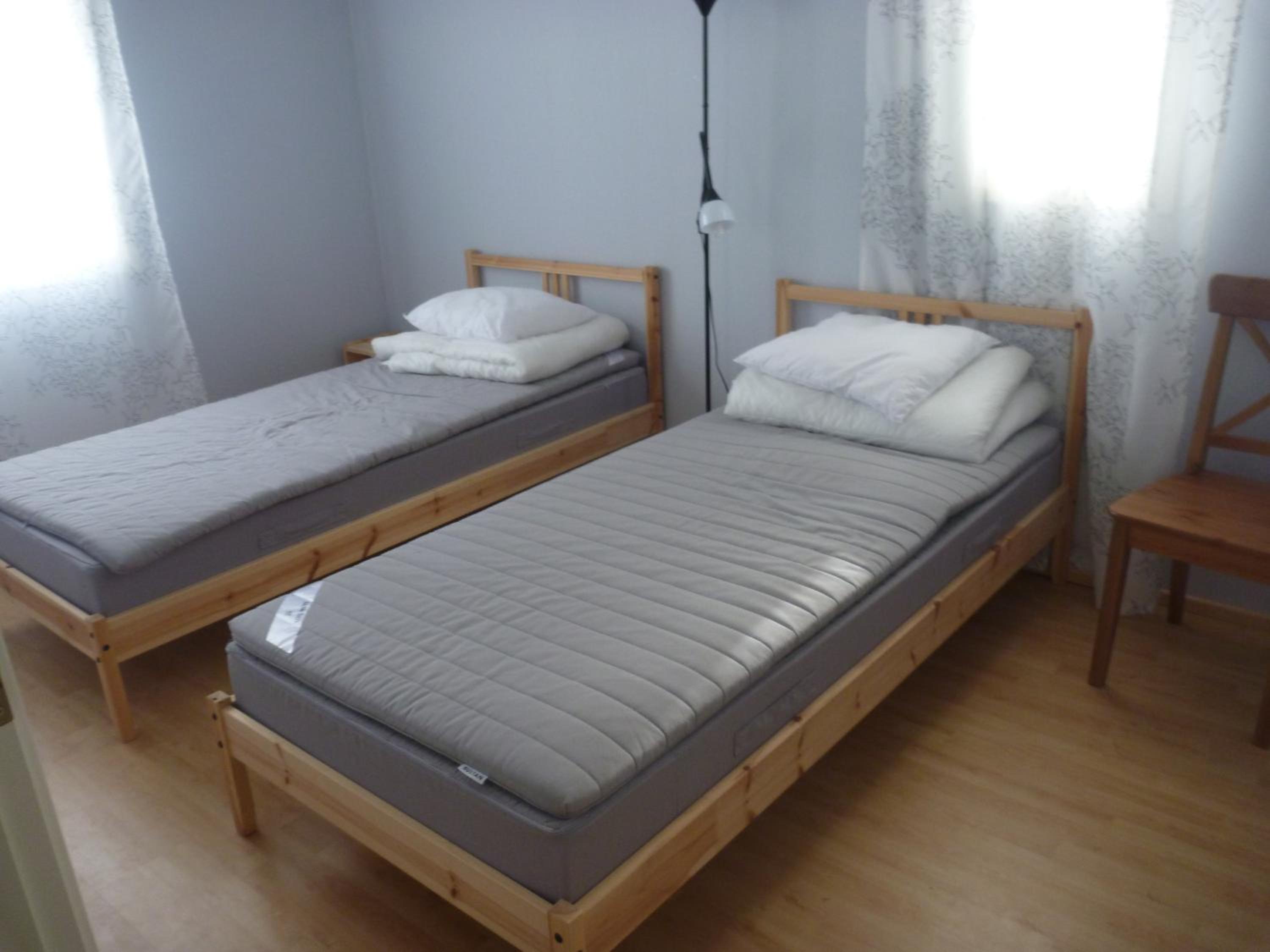 Four-Bedroom House - Photo 36