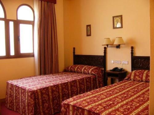 Twin Room - Photo 1
