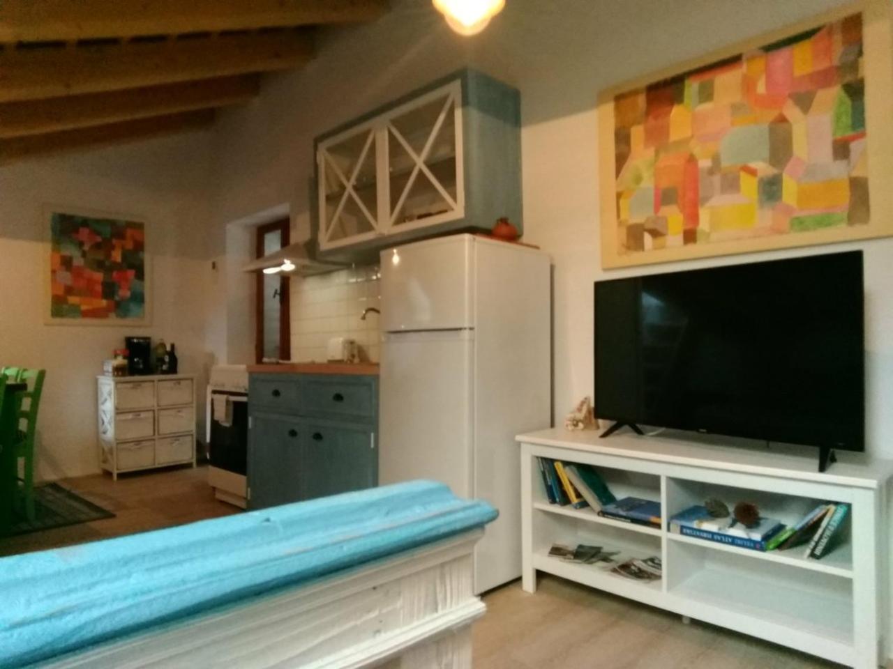 Apartment with Terrace photo 2