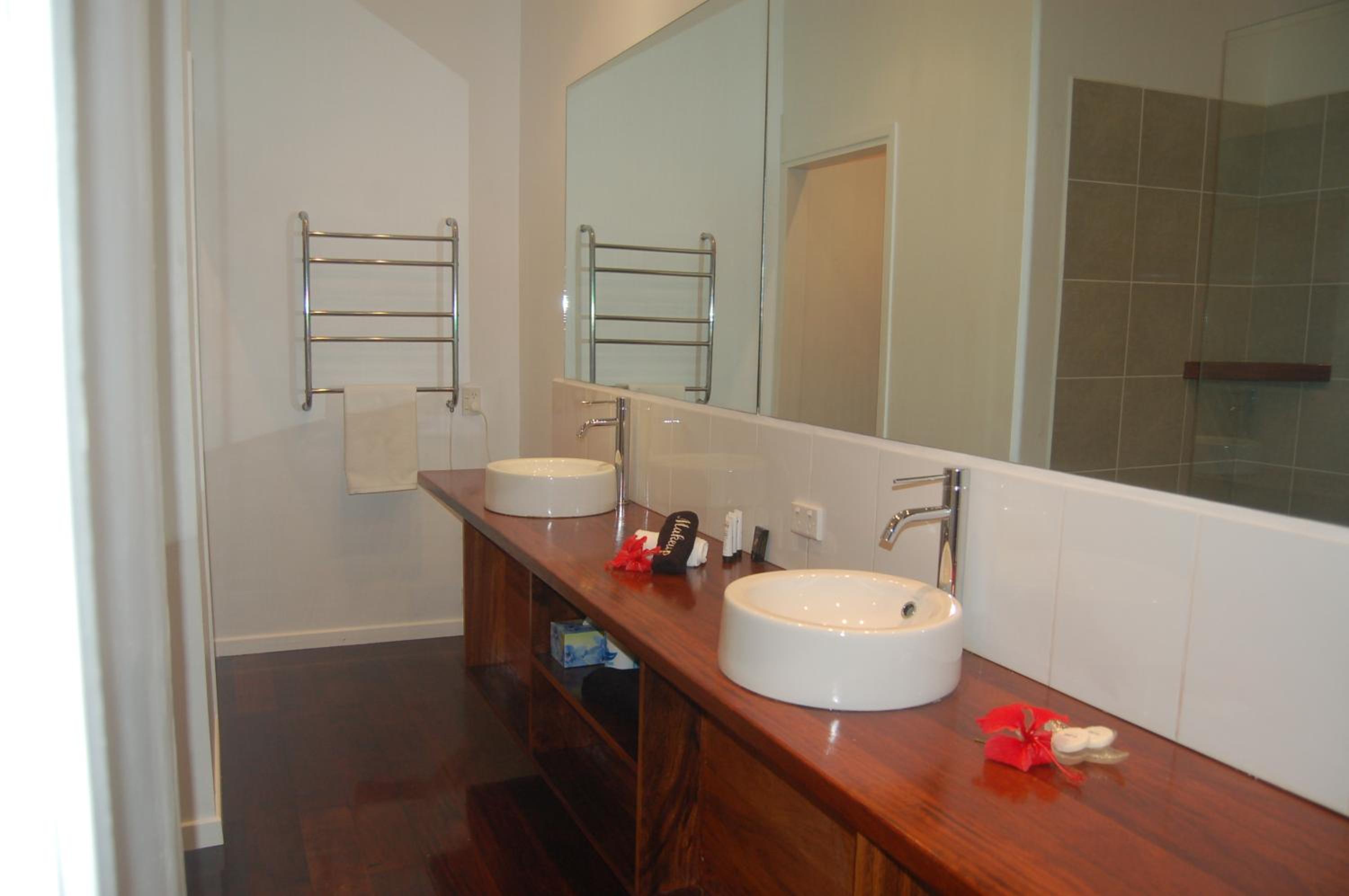 Beachfront Suite  photo 2
