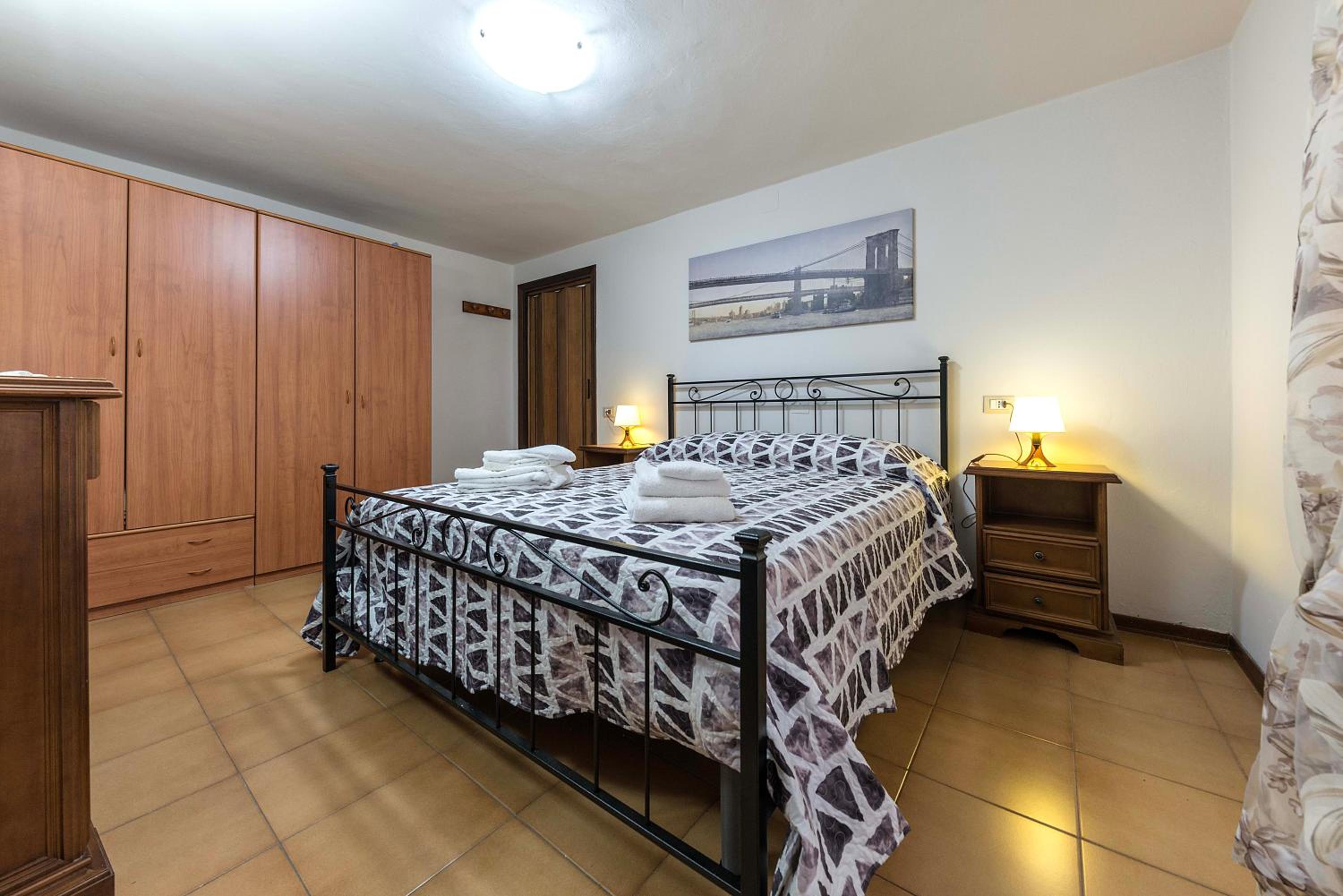 One-Bedroom Apartment - Photo 34