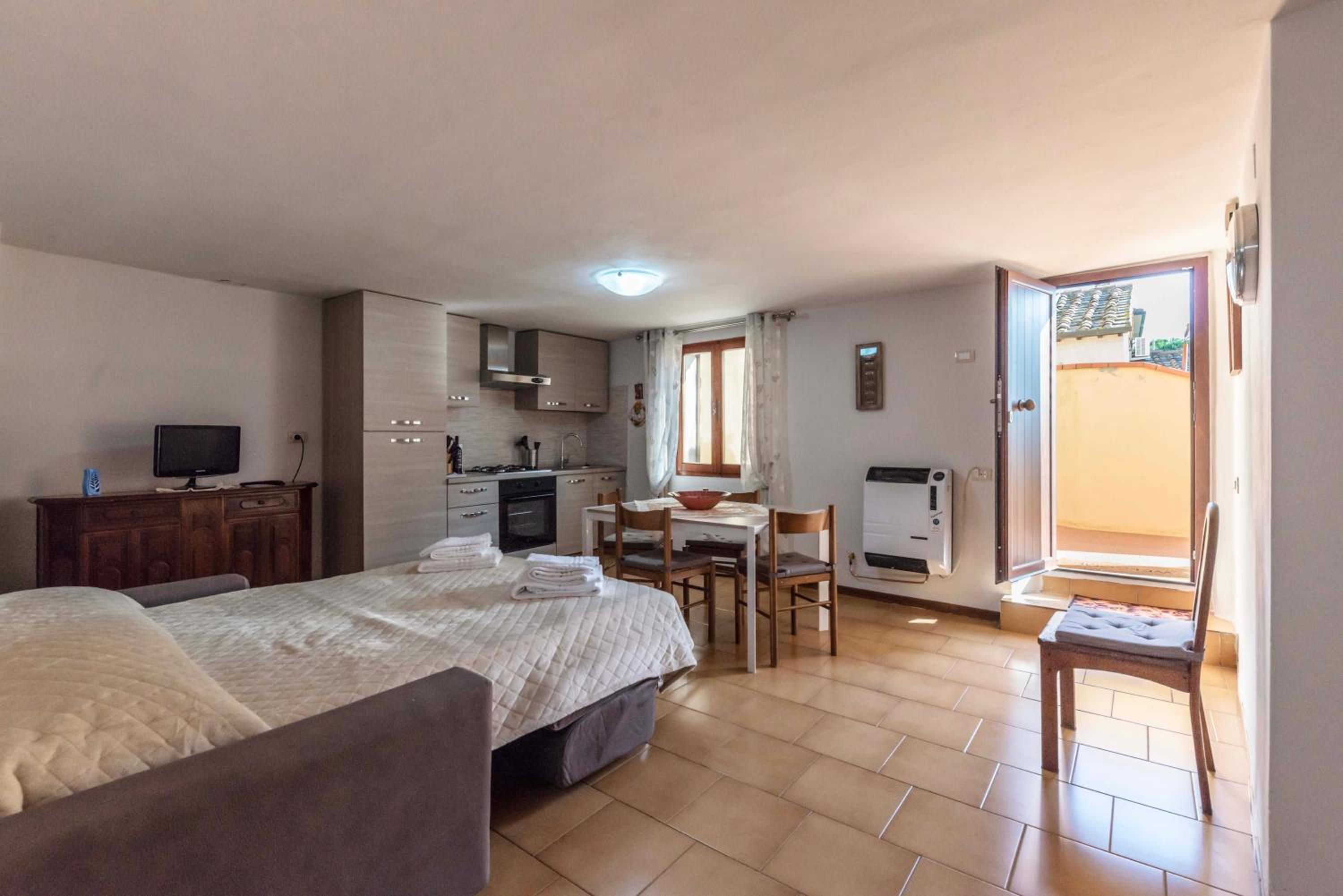 One-Bedroom Apartment - Photo 20