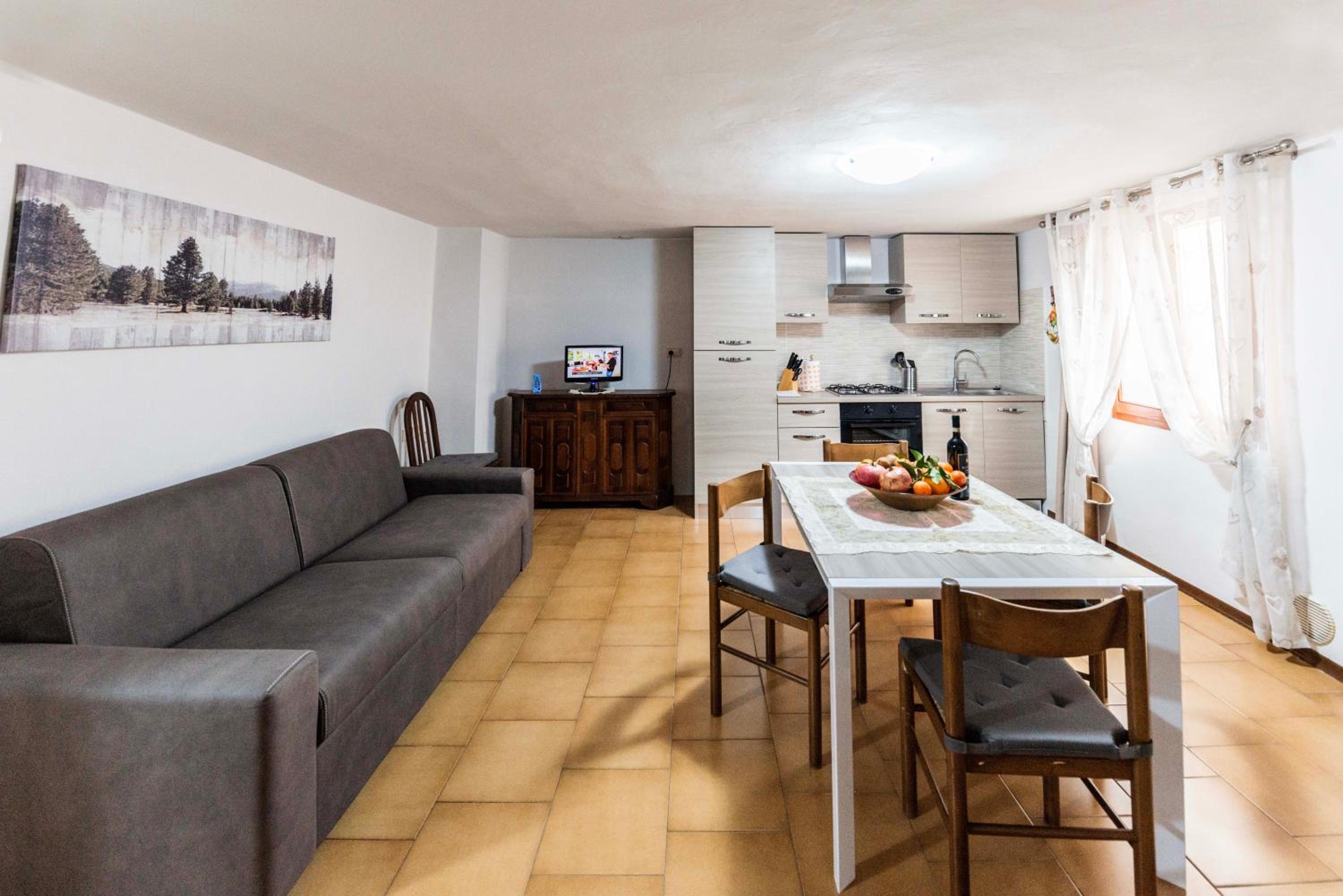One-Bedroom Apartment - Photo 36
