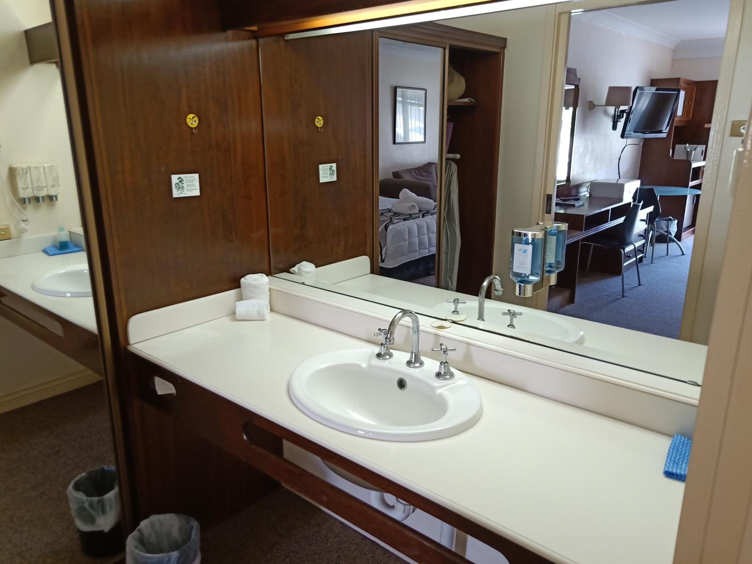 Deluxe Double Room - Photo 5