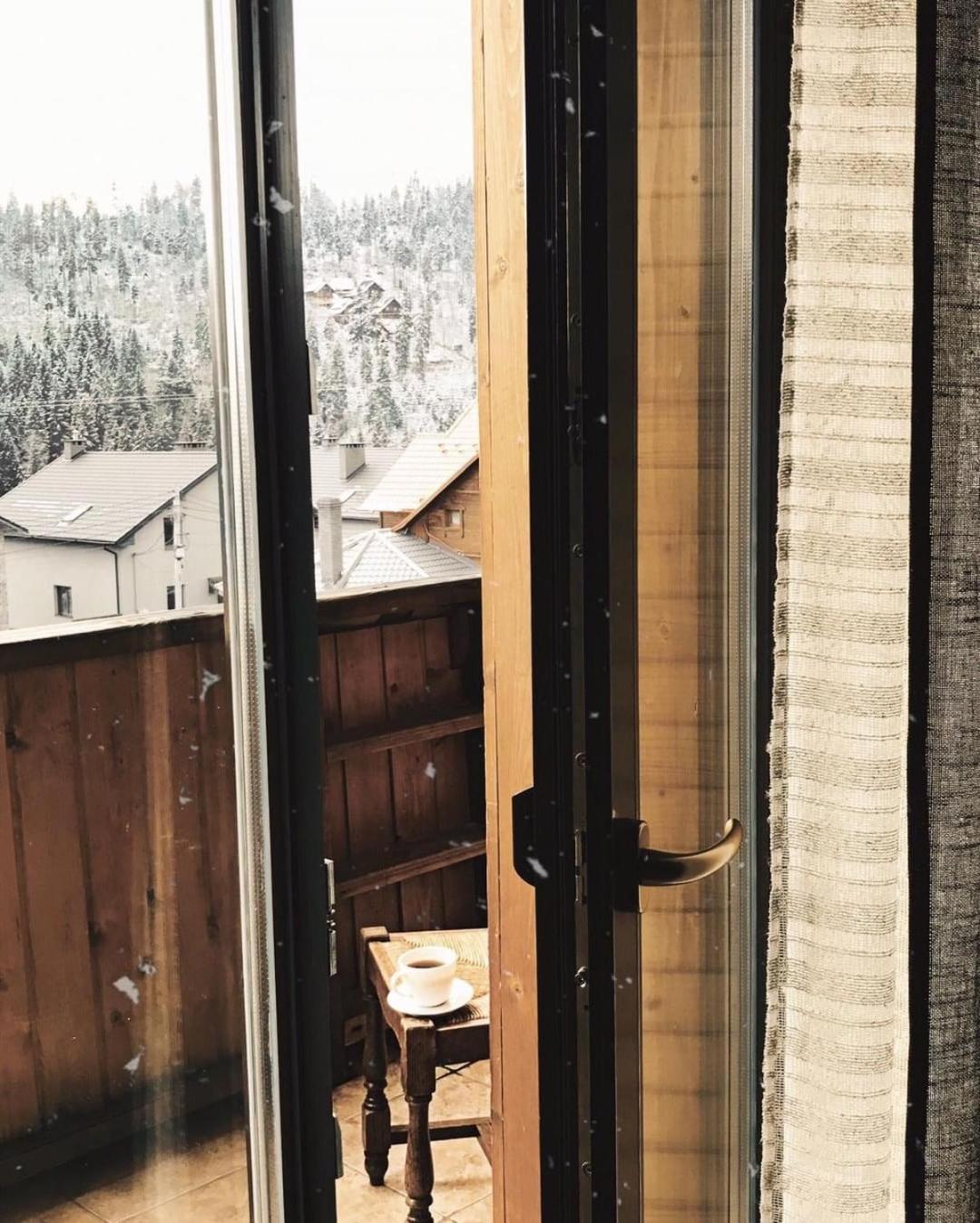 Suite with Mountain View photo 3