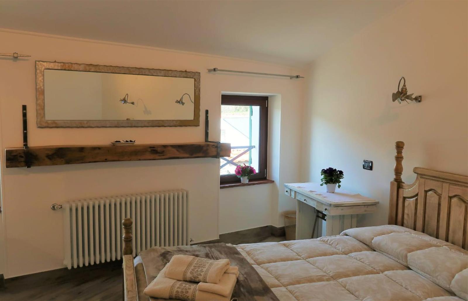 Double Room - Photo 13