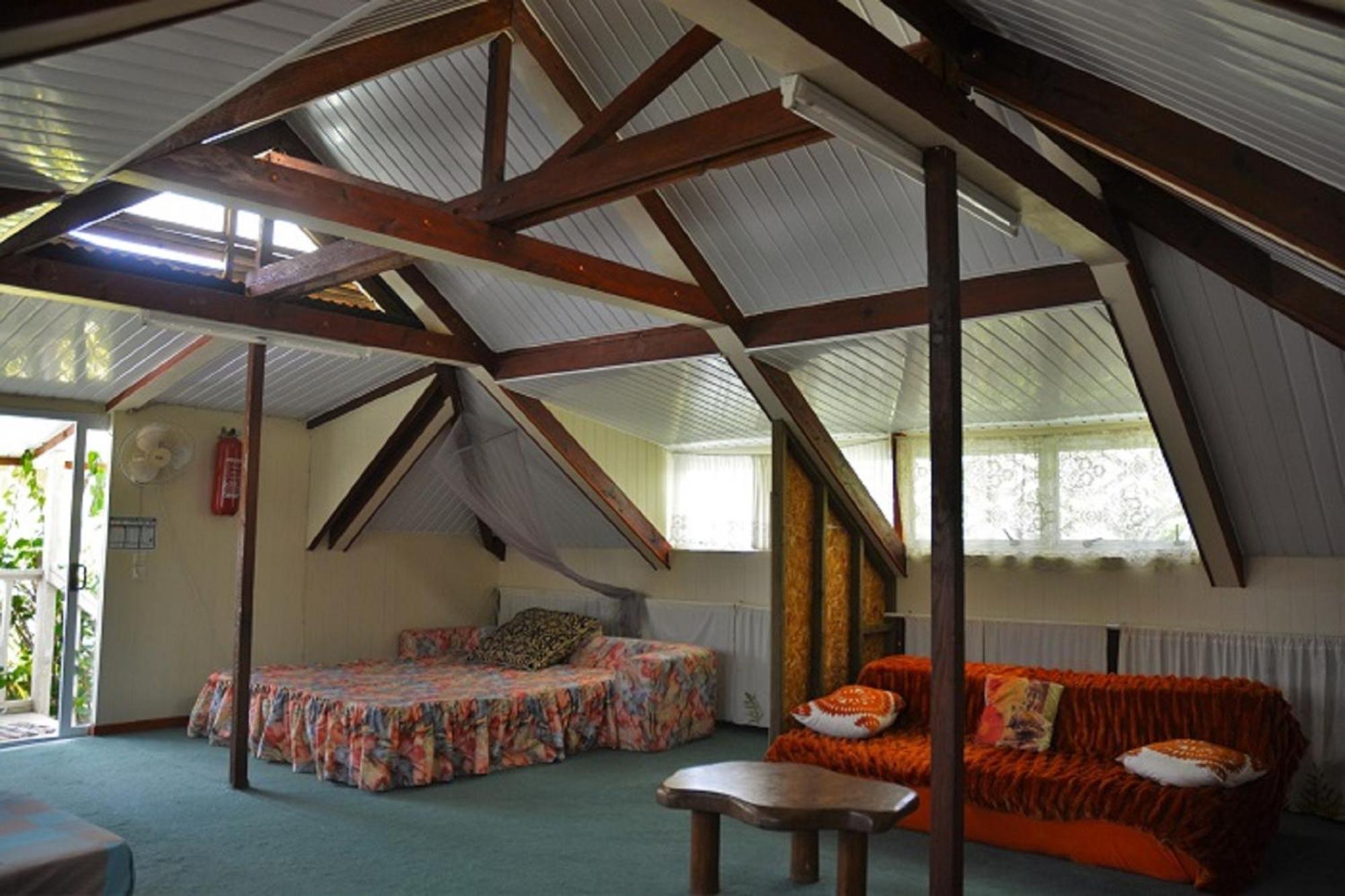 Bed in 10-Bed Mixed Dormitory Room photo 2