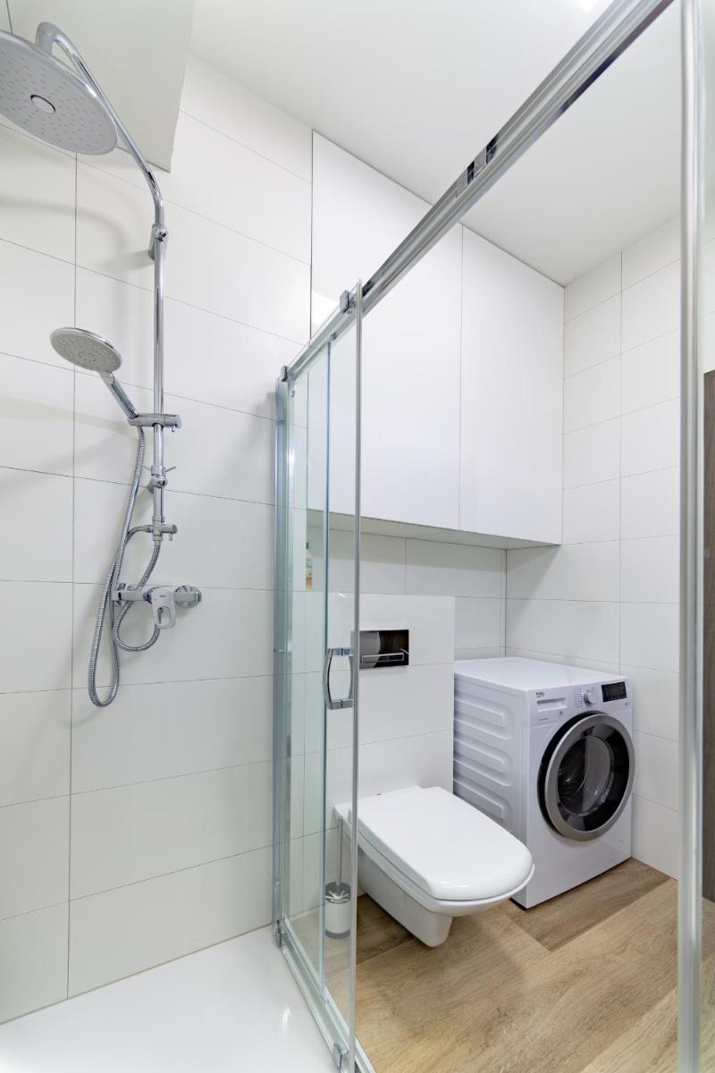 One-Bedroom Apartment - Photo 8